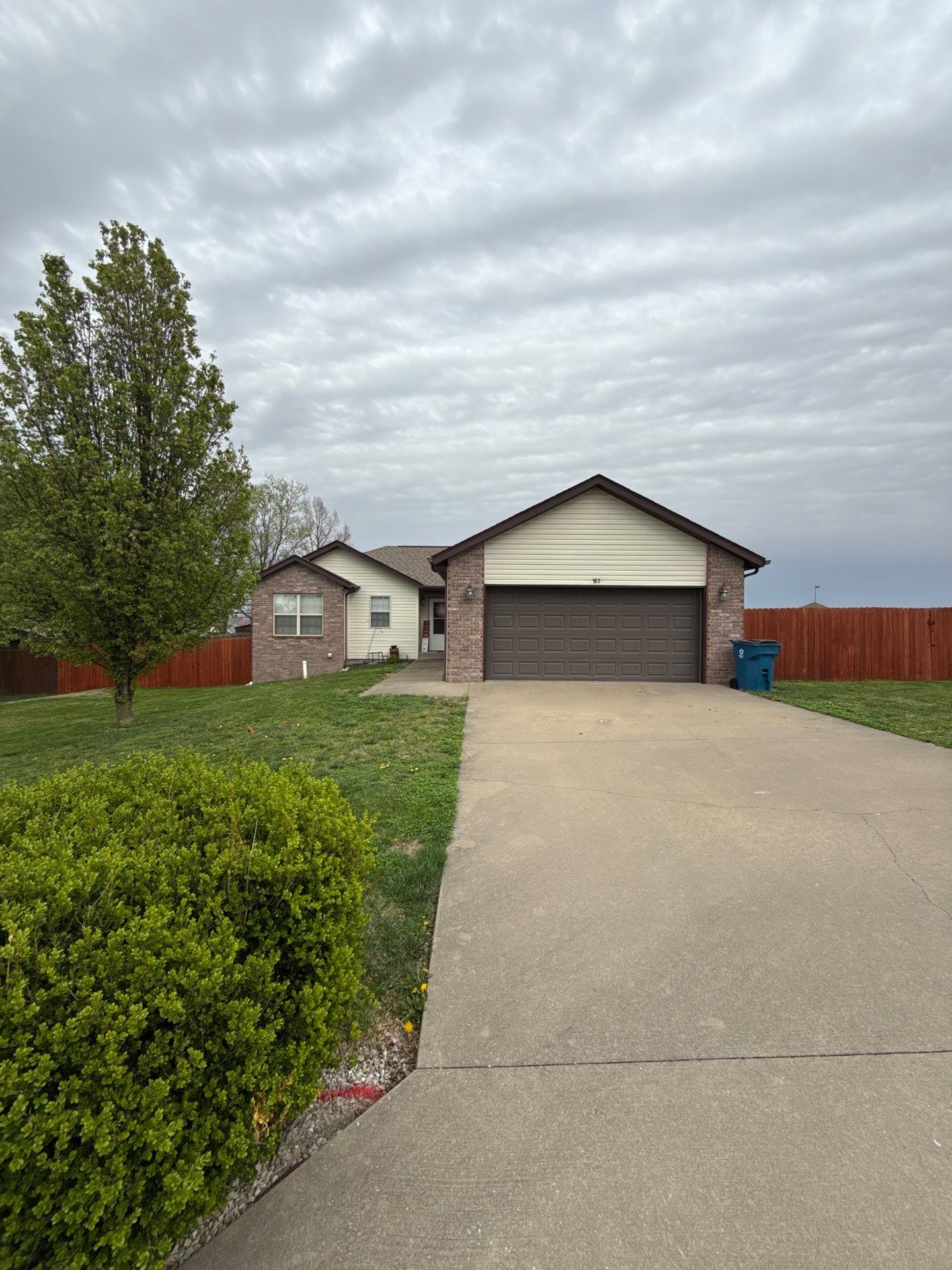 Roof Replacement & Seamless Gutters in Reeds Spring by Table Rock Design + Build