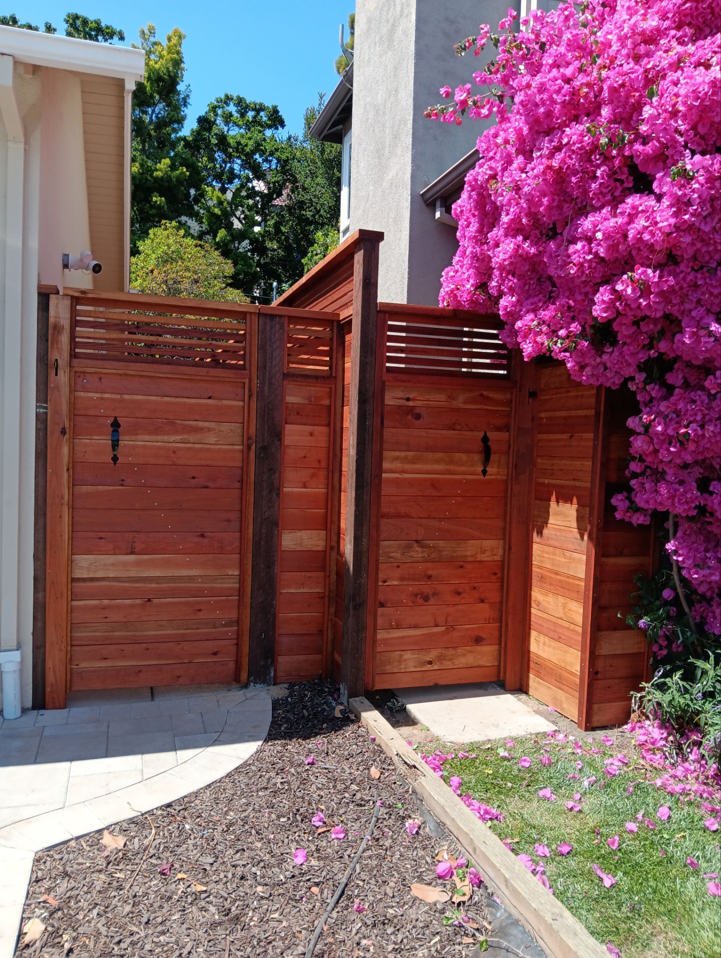 Horizontal T&G With Horizontal Lattice by Fremont Fence Inc