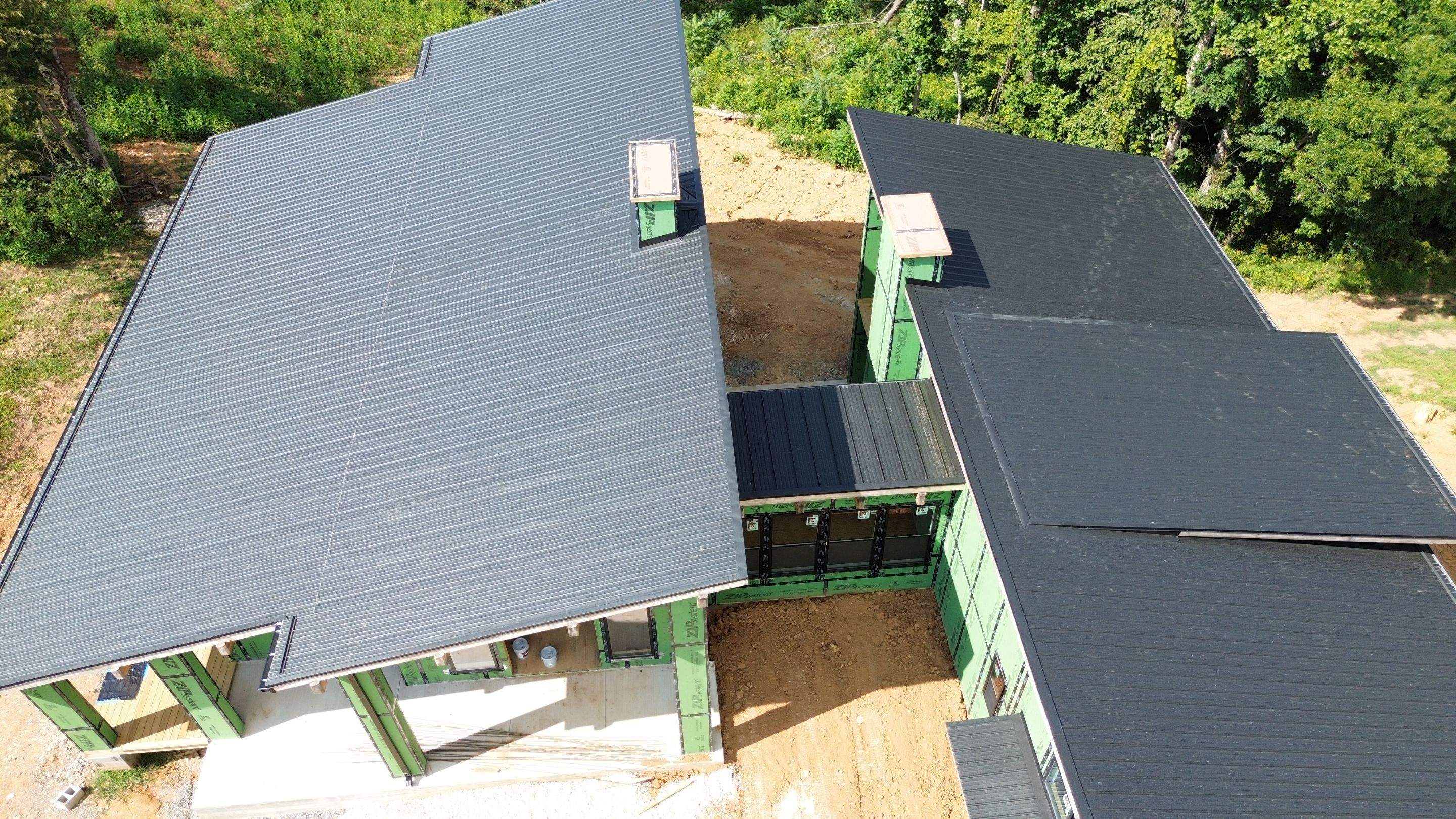 Lot 32 by Omnia Roofing