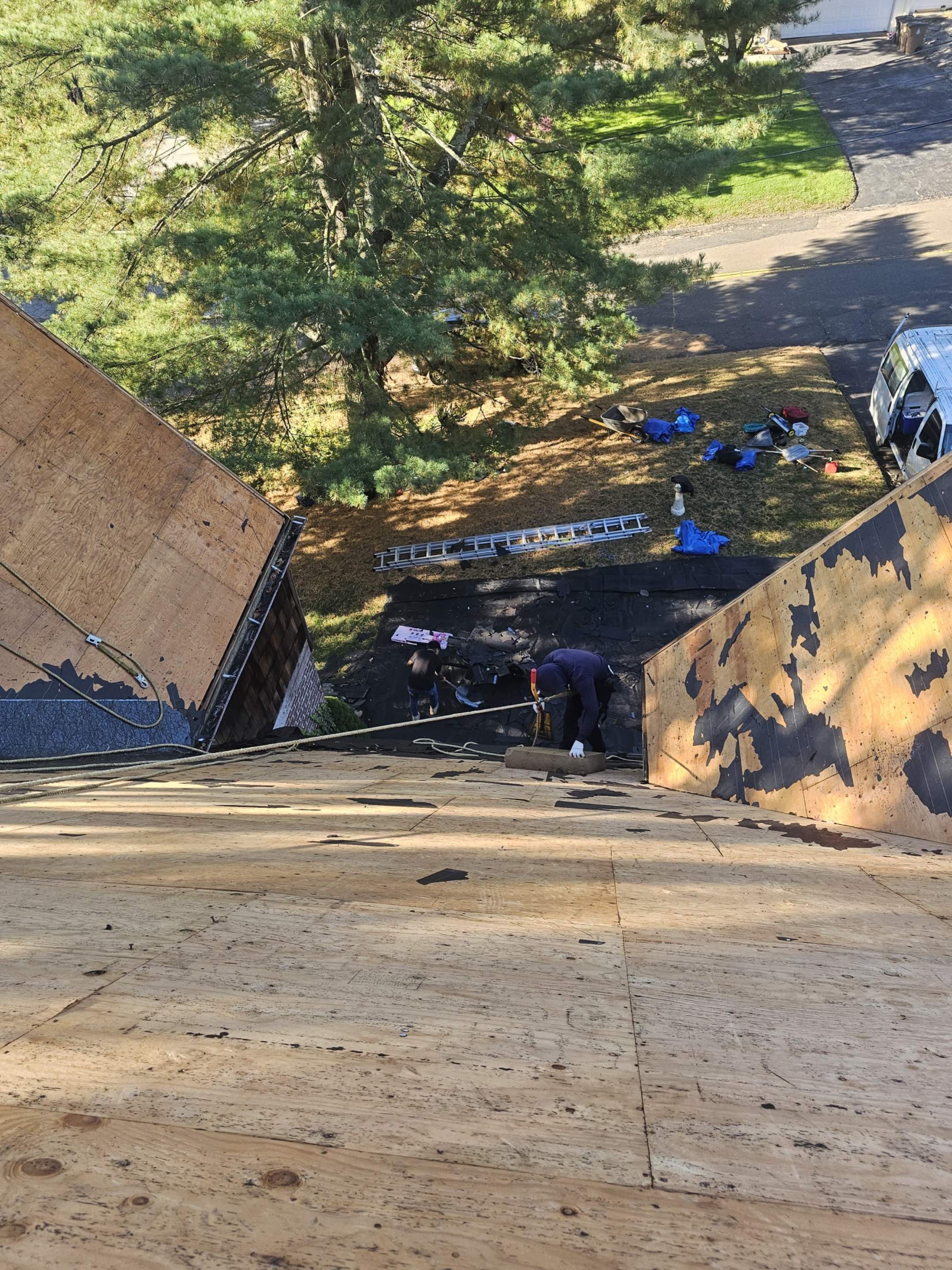  Full Roof Replacement in Connecticut – Owens Corning Duration, Brownwood with Premium Deck Sealing by JOHNNYS PRO