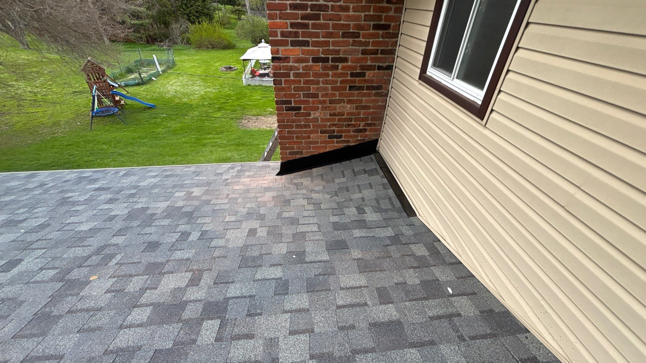 Roof Replacement using Owens Corning Tru Definitions by 180 Contractors