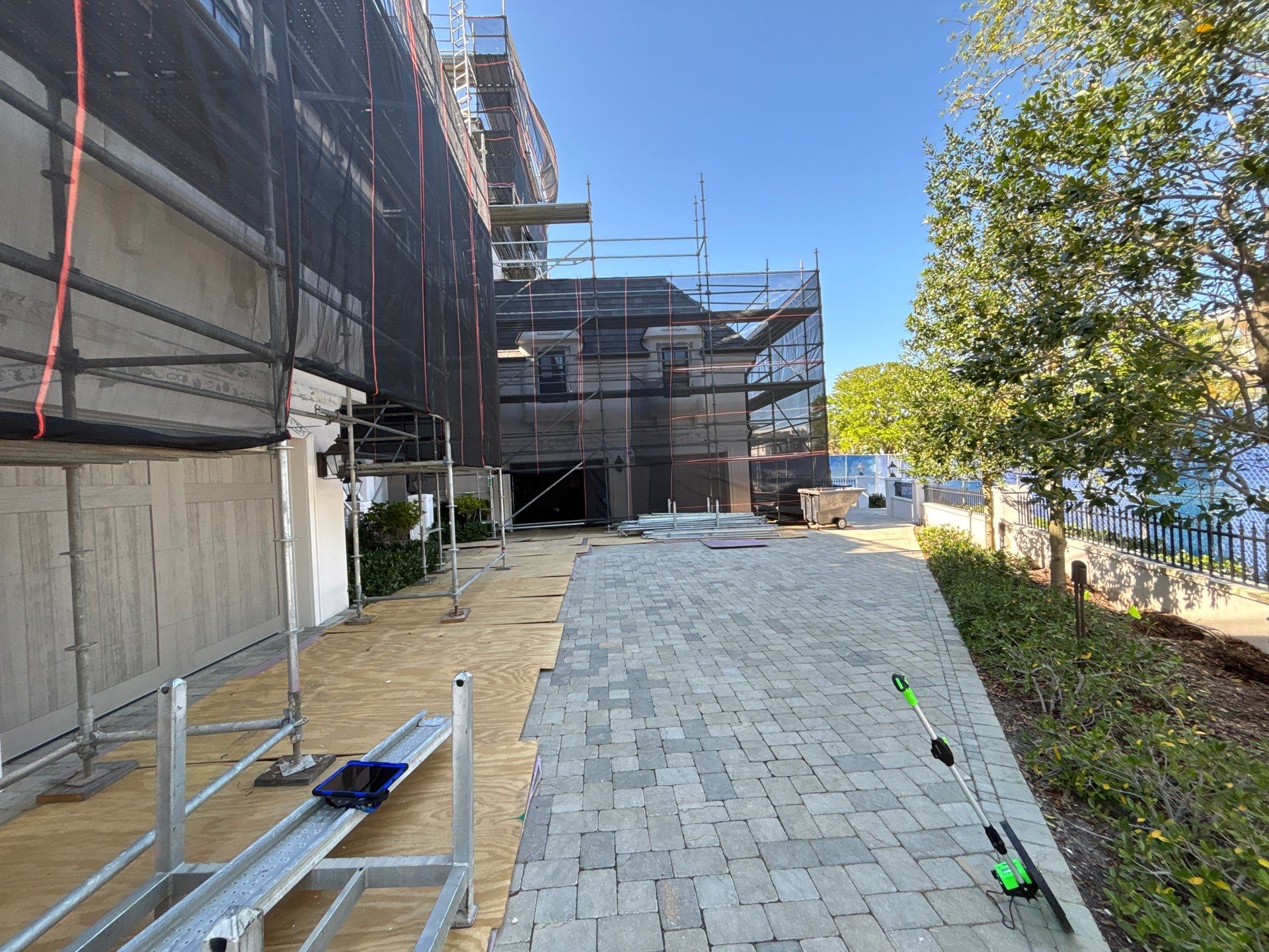 Gutter Installation using Half Round Seamless Gutters in Tampa FL by Gutter Professors