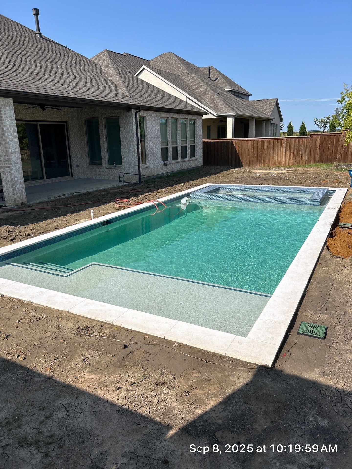 Modern Pool and Champagne Spa by Pinnacle Pools and Spas - DFW