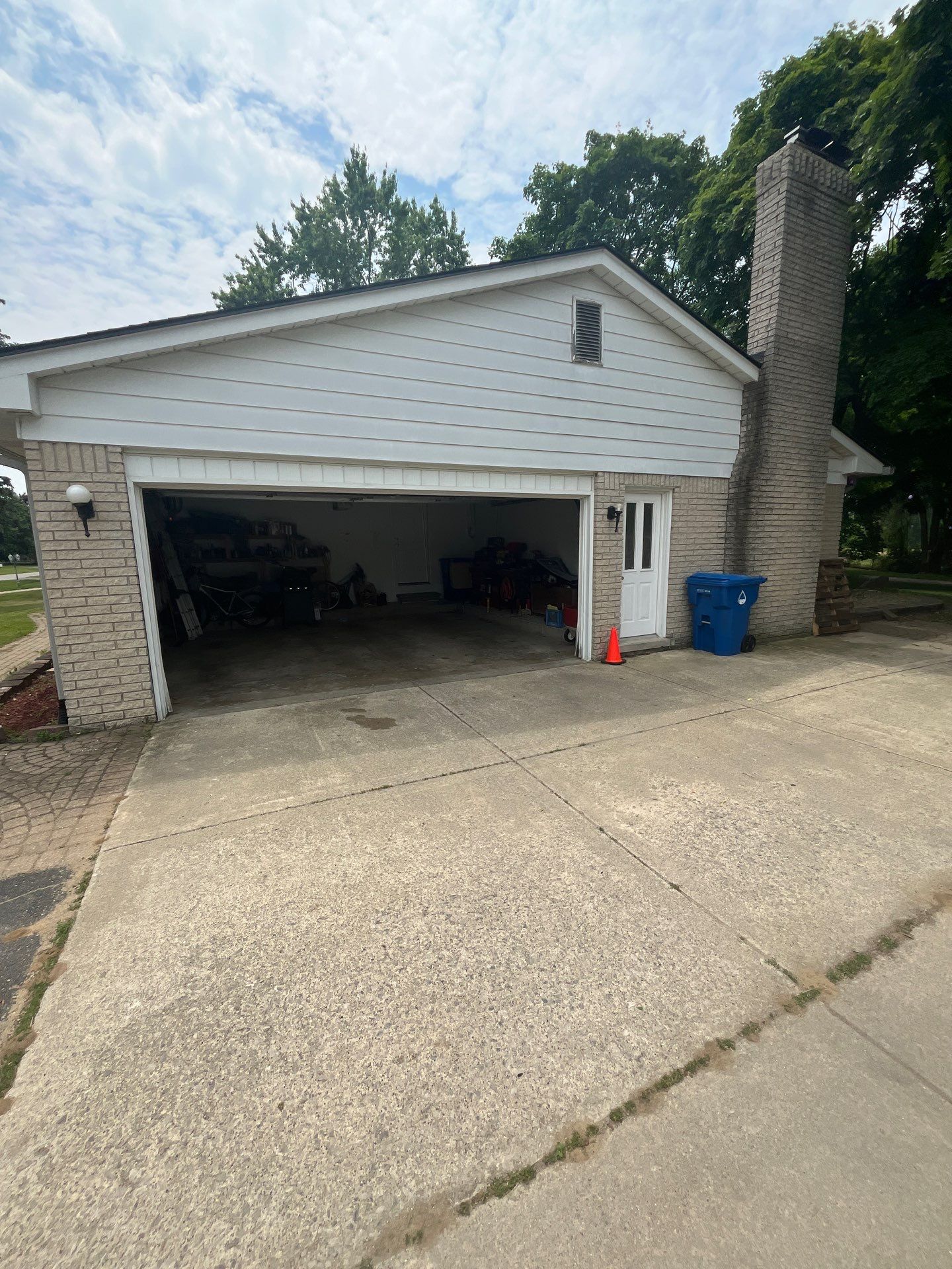 Siding Replacement using Ascend Laguna Blue by 180 Contractors