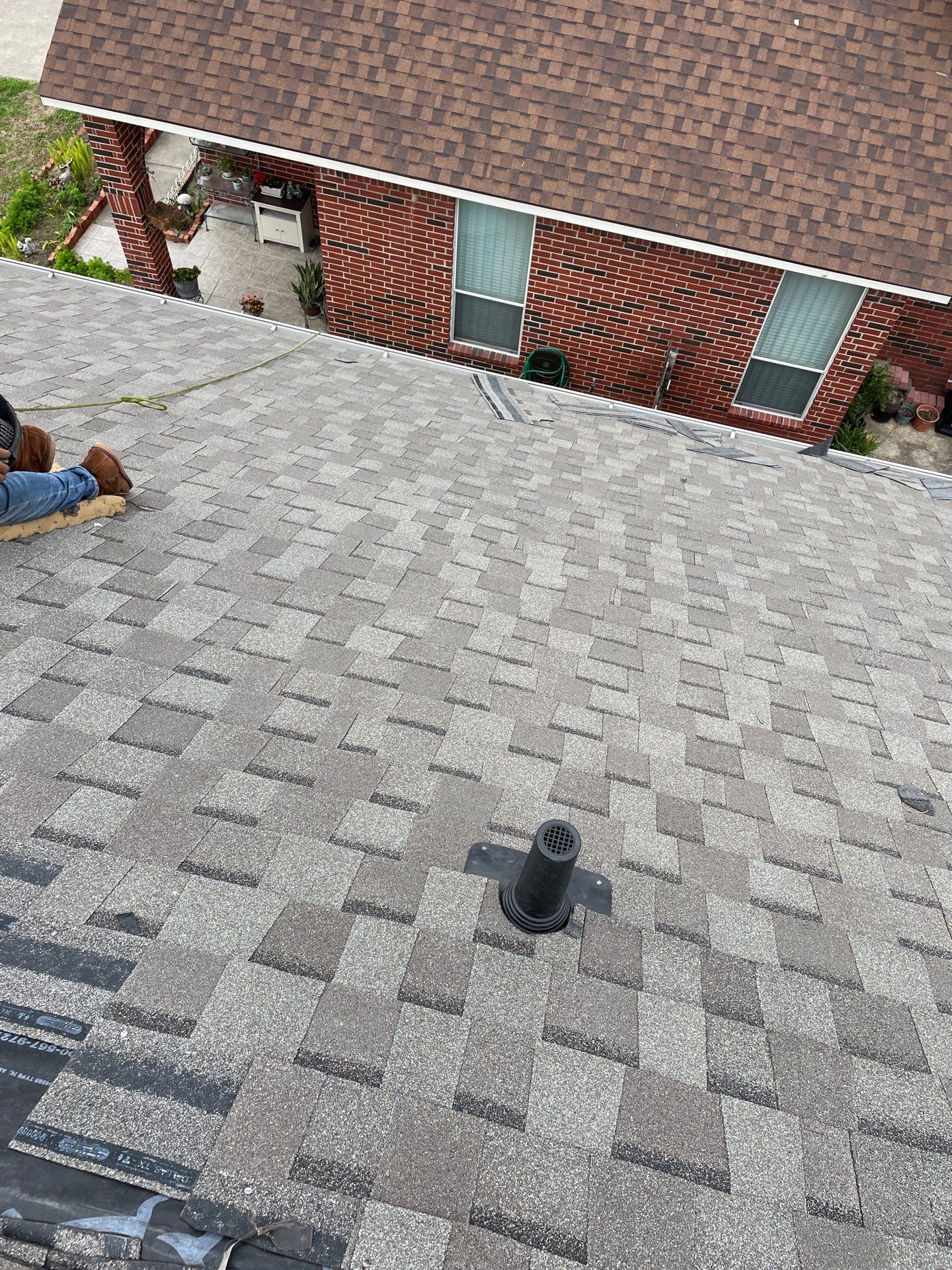 Residential Roofing Installation using Owen's Corning Duration (Lifetime) Shingles by Roof Repair Company