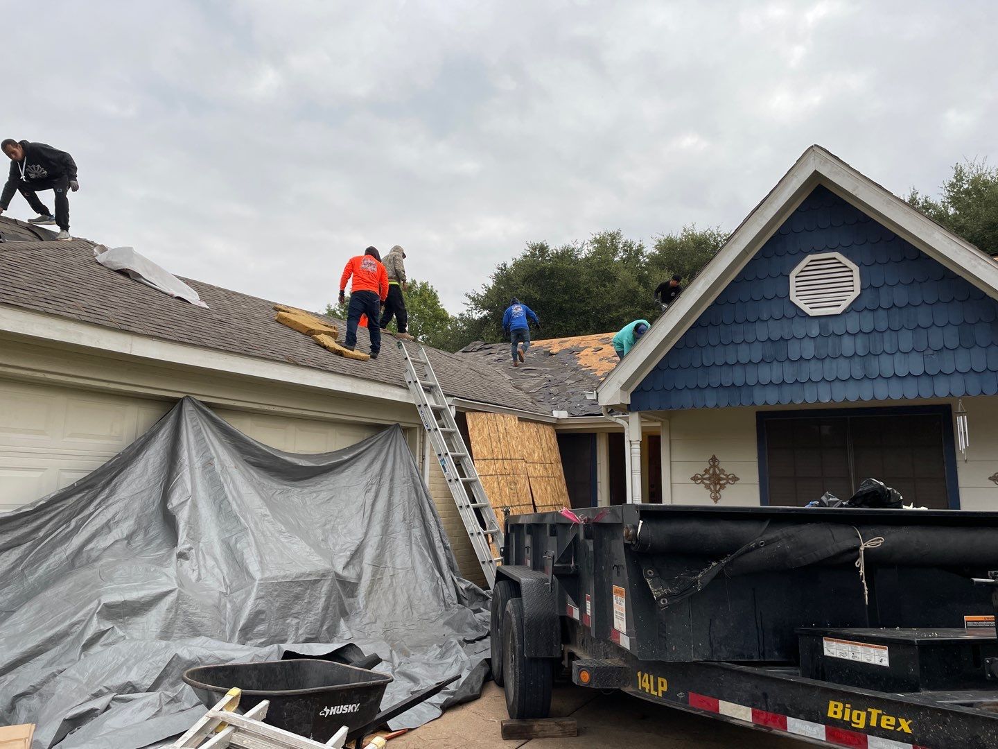Sugarland Roof Replacement by Roof Repair Company