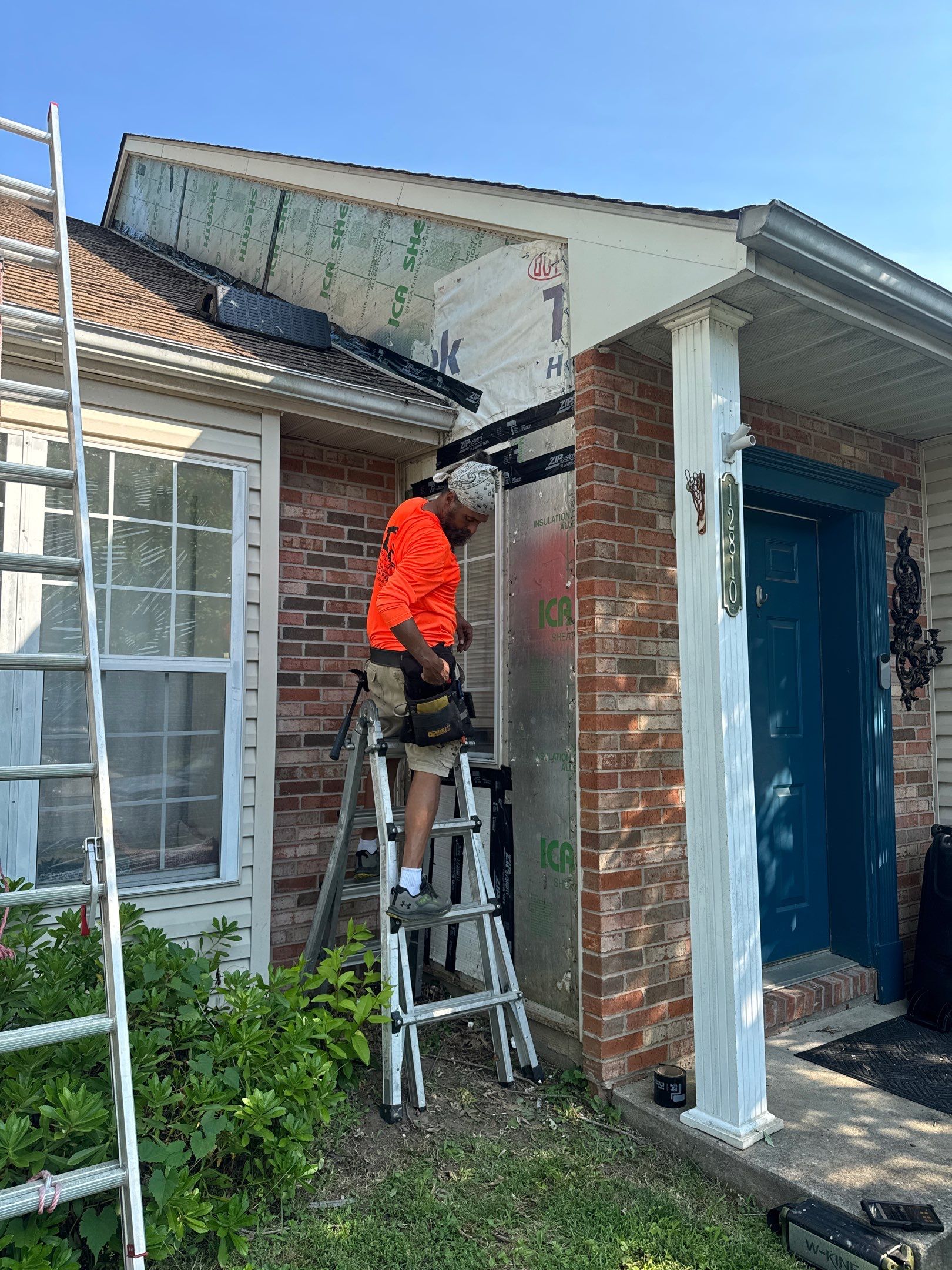 Install new siding  by Alpha Design Services