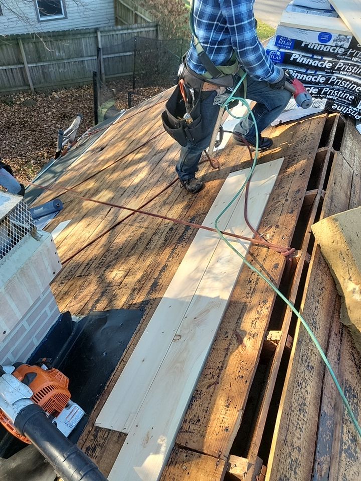 ATLAS PINNACLE COLOR: COASTAL GRANITE DRIP EDGE: BLACK by Eagle Eye Roofing