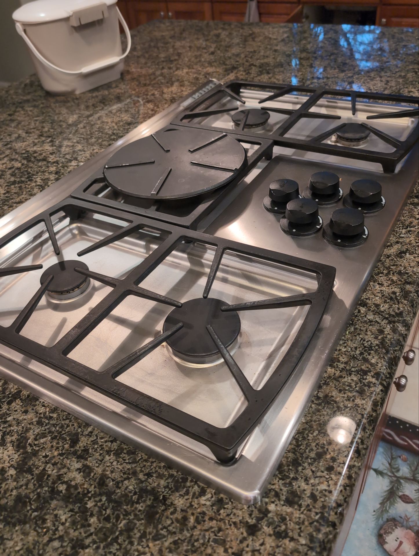 House cleaning routine maid service Project in Lake Oswego by Cloud 9 Professional Cleaning Services