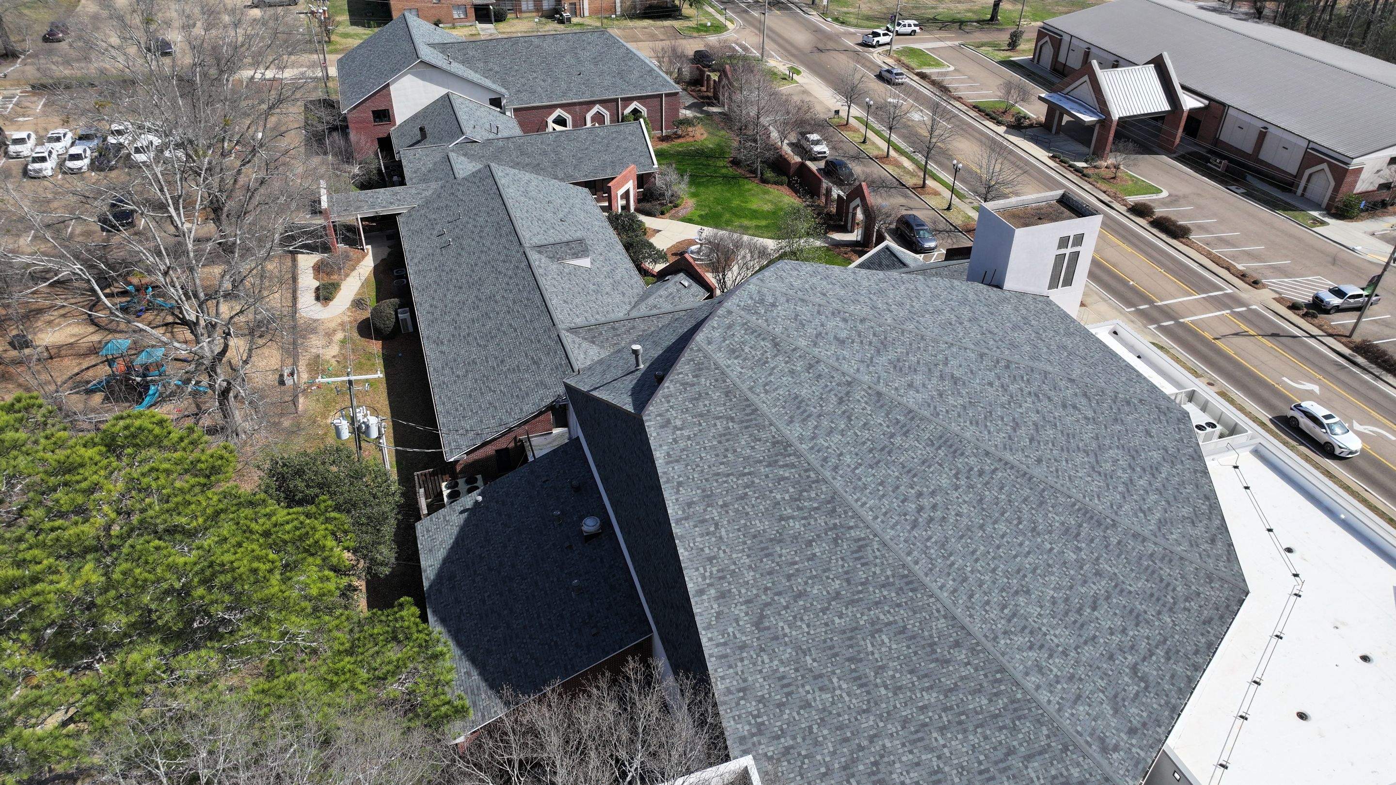 Commercial OC TruDefiniton Duration Roof Installation | Ridgeland, MS by Watkins Construction & Roofing