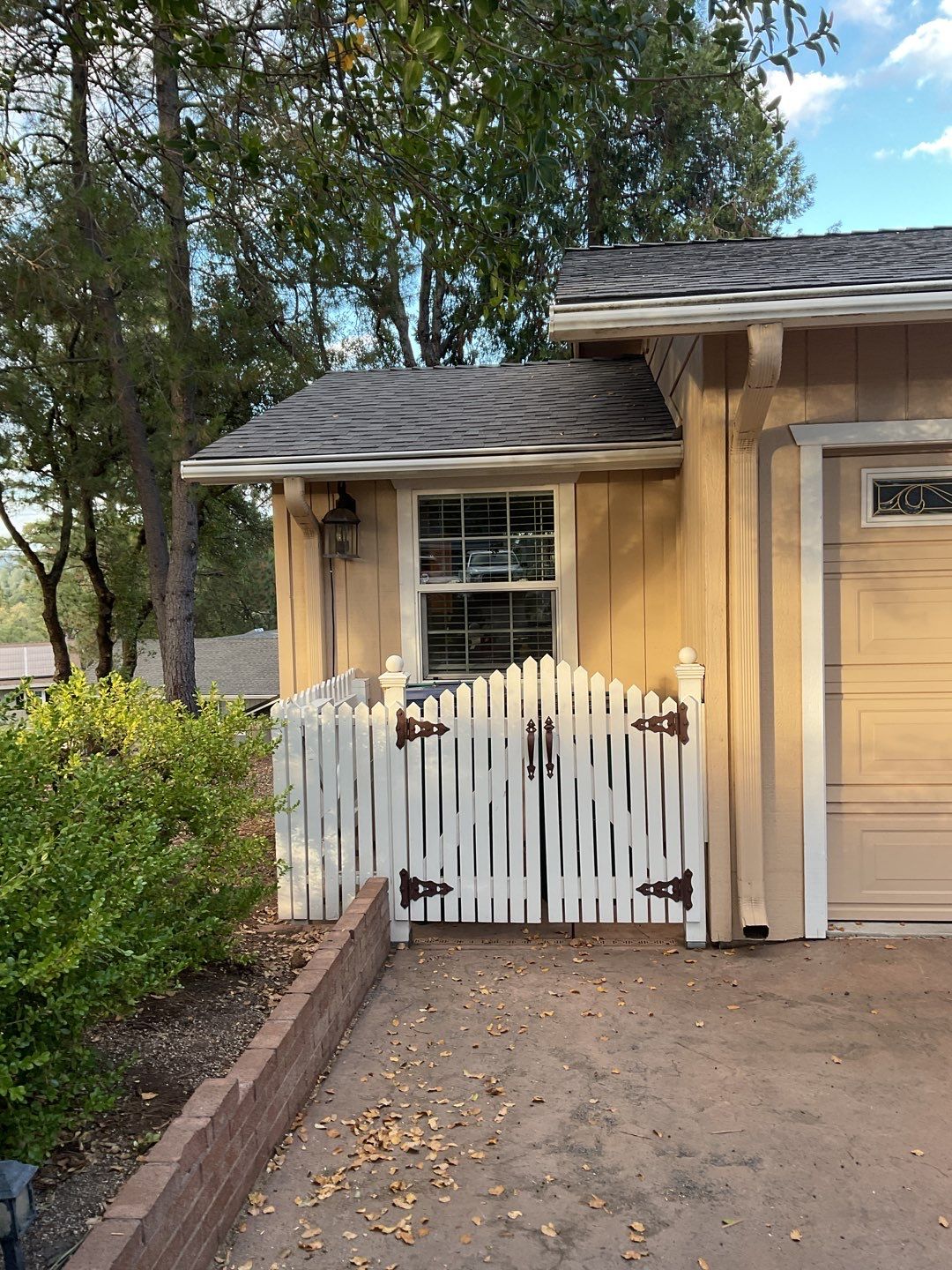 New Roof and gutters by Byers Enterprises 
