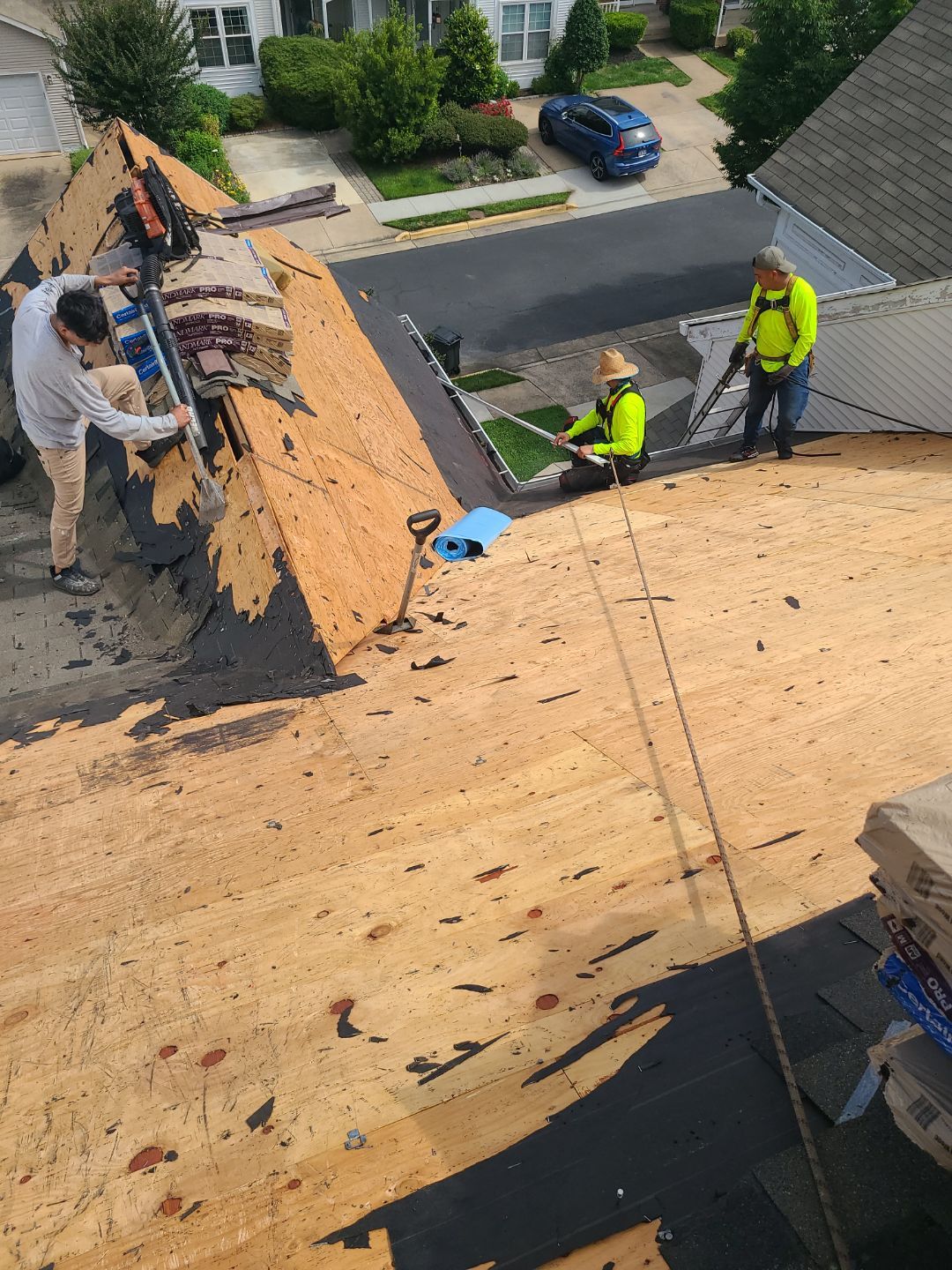 Fairfax: Roof Replacement with CertainTeed Landmark Pro Designer Shingles in Max Def Weathered Wood by RM Banning, Inc.