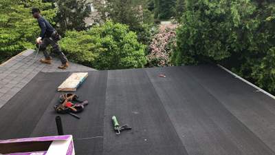 Low-Slope Roofs with Rolled Asphalt