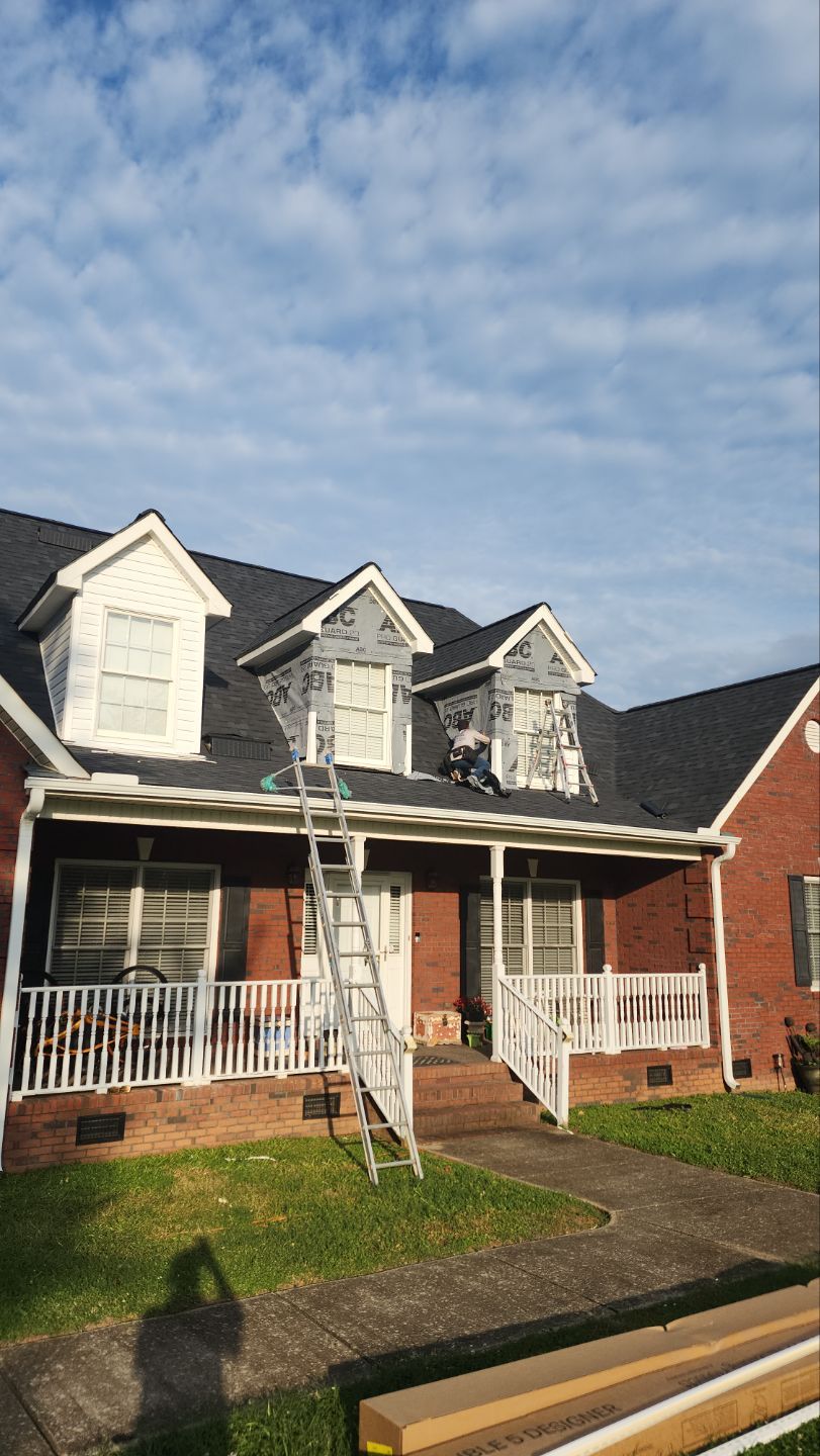 Residential Roofing Installation using Owens Corning® Oakridge Onyx Black by Indigo State Roofing
