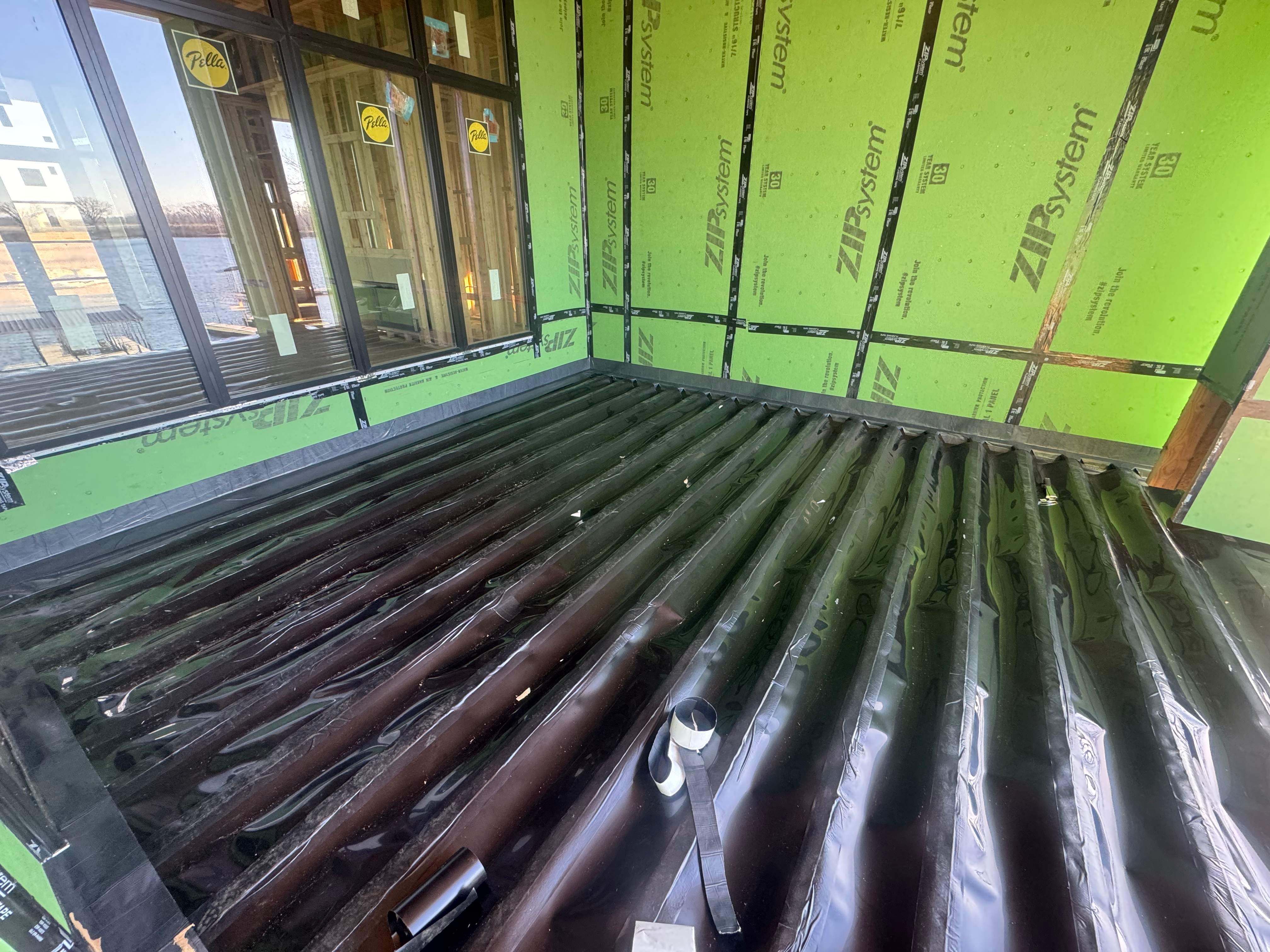 Lakehouse Deck by EAGLE EYE ENTERPRISES