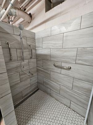 Showers & Storage