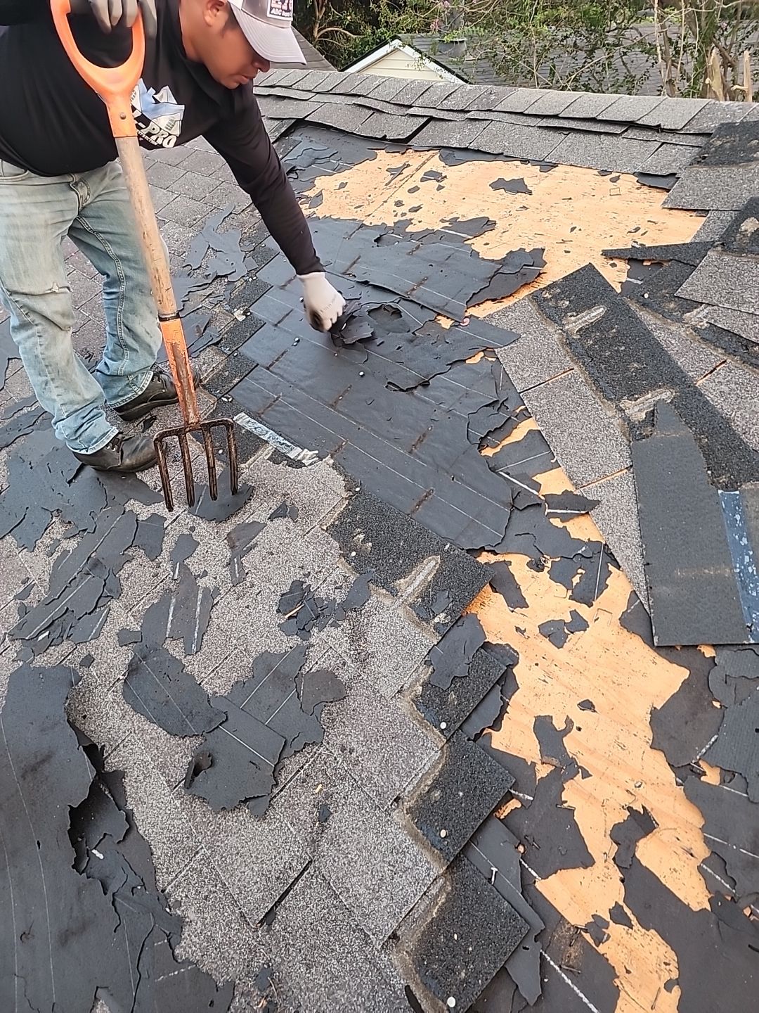 Residential Roofing Installation using Owen's Corning Duration (Lifetime) Shingles by Roof Repair Company