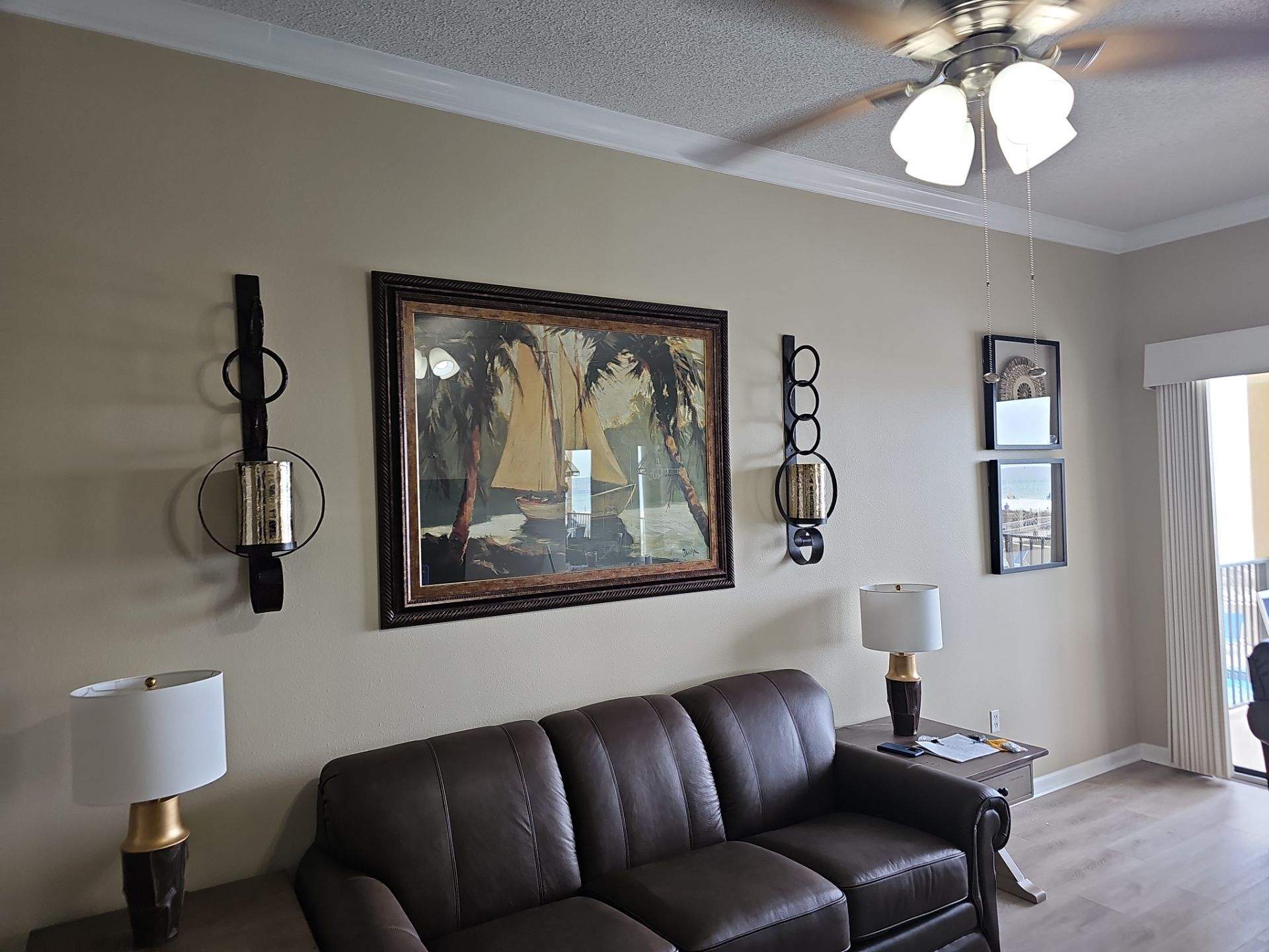 Art & Mirror Hanging Projects by Hangman Mounting & Installation 