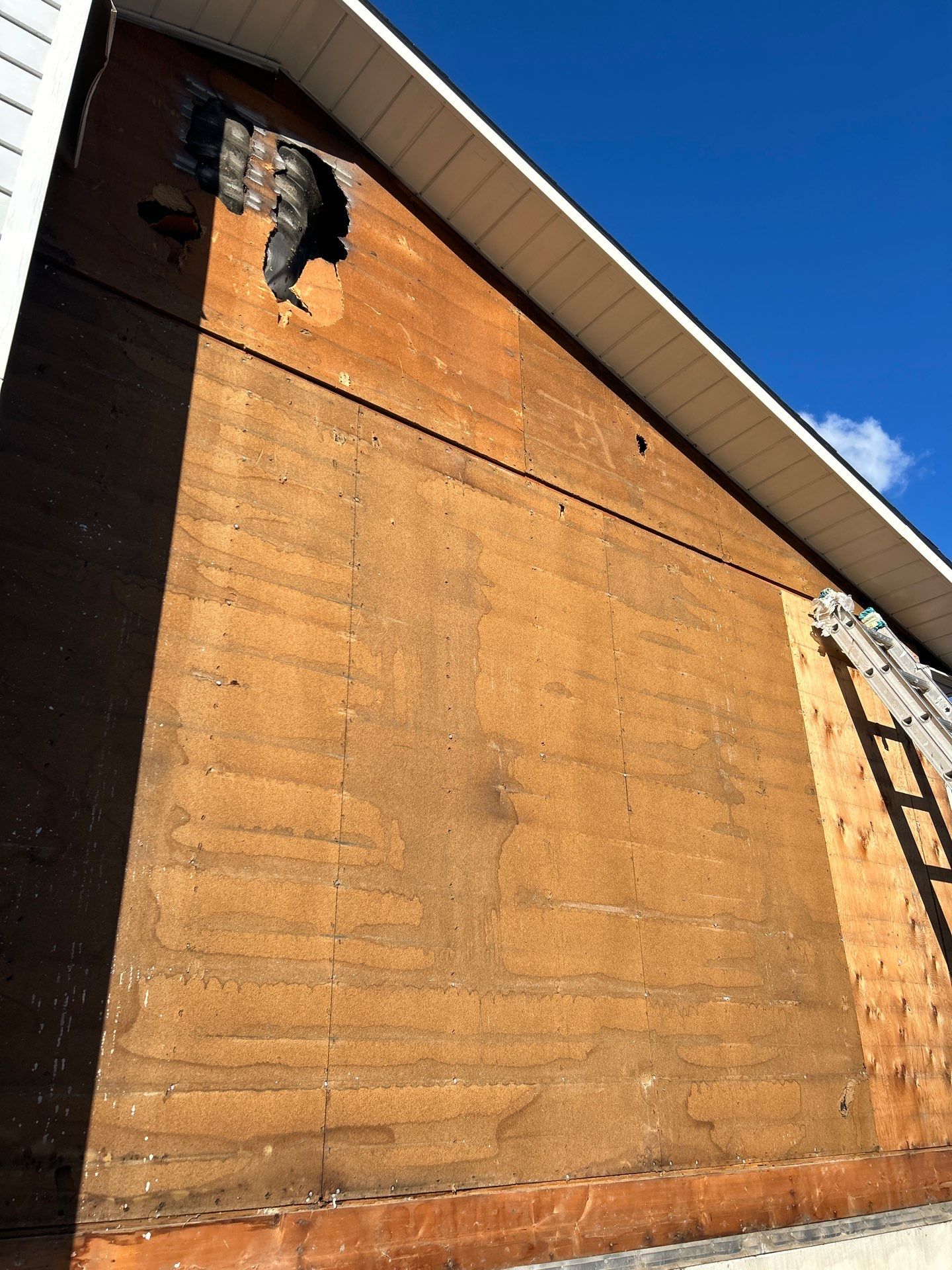 Orem | Beautiful Hardie Lap with B&B Accent | Boothbay Blue by Ideal Siding Utah