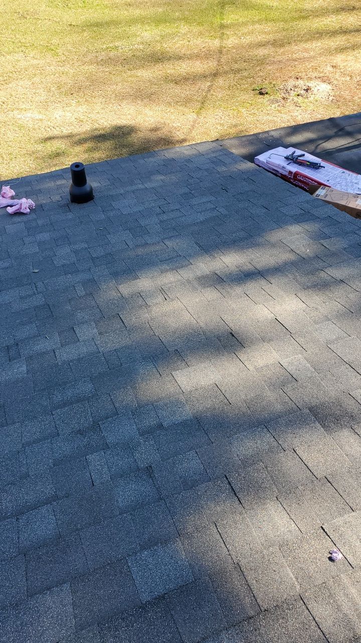 Residential Roofing Installation using Owens Corning Oakridge- Williamsburg Gray by Indigo State Roofing