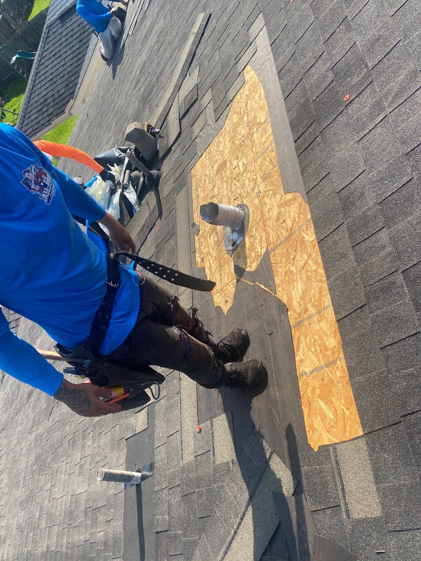 Hail Damage using Owen's Corning Duration (Lifetime) Shingles by Roof Repair Company
