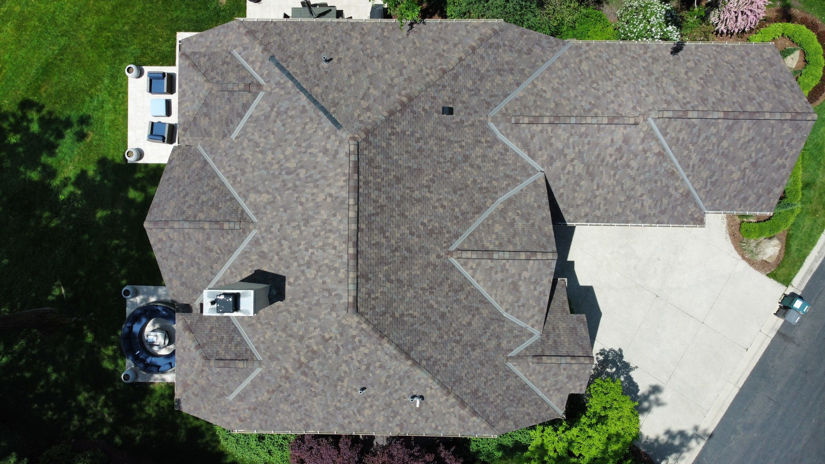 Roof Replacement - Private Residence   by Bloomfield Construction & Restoration
