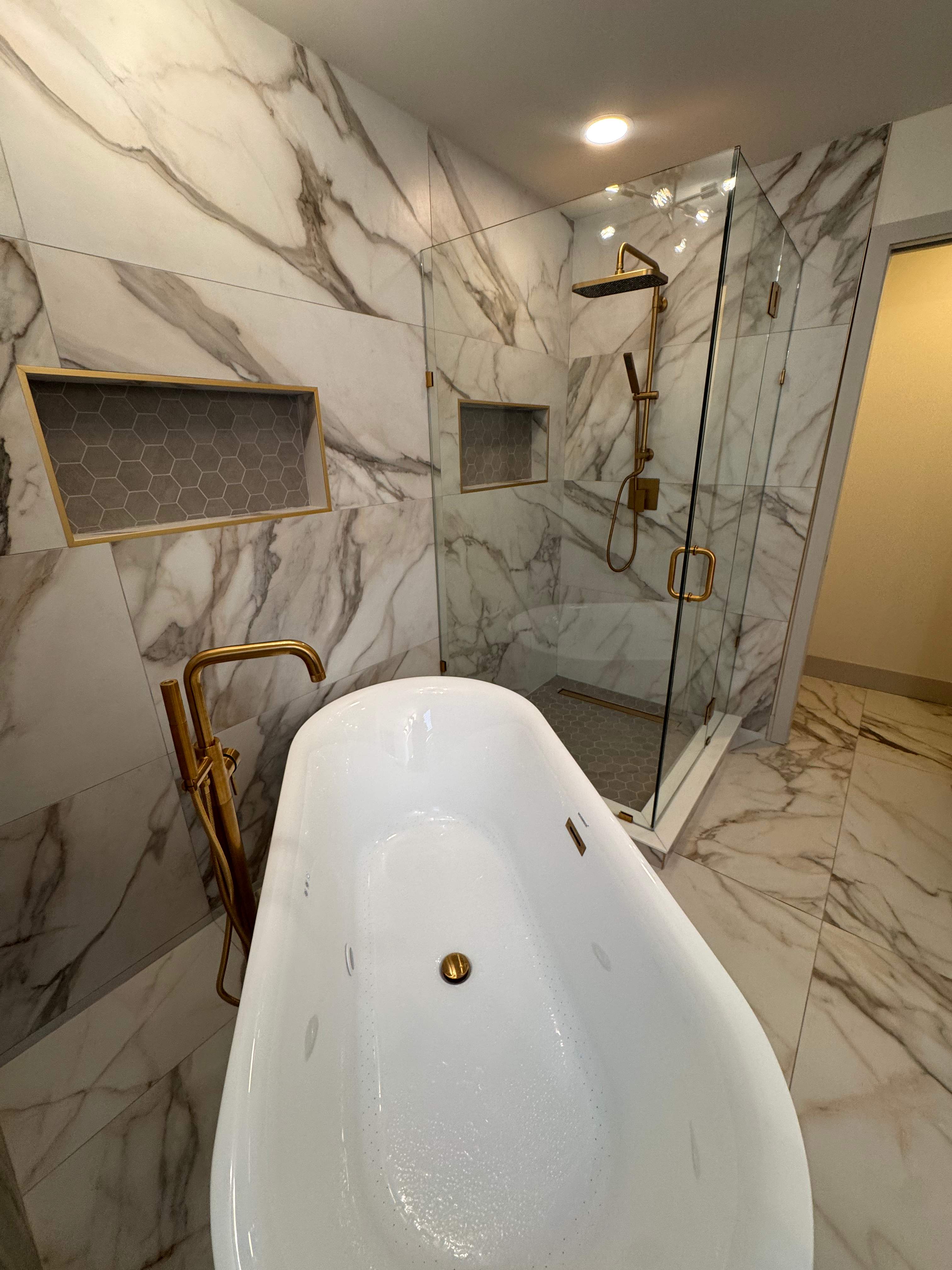 Master bathroom renovation by Prudencio
