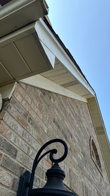 Turtle Shell gutter protection installation in Naperville, IL 60540, photograph 11