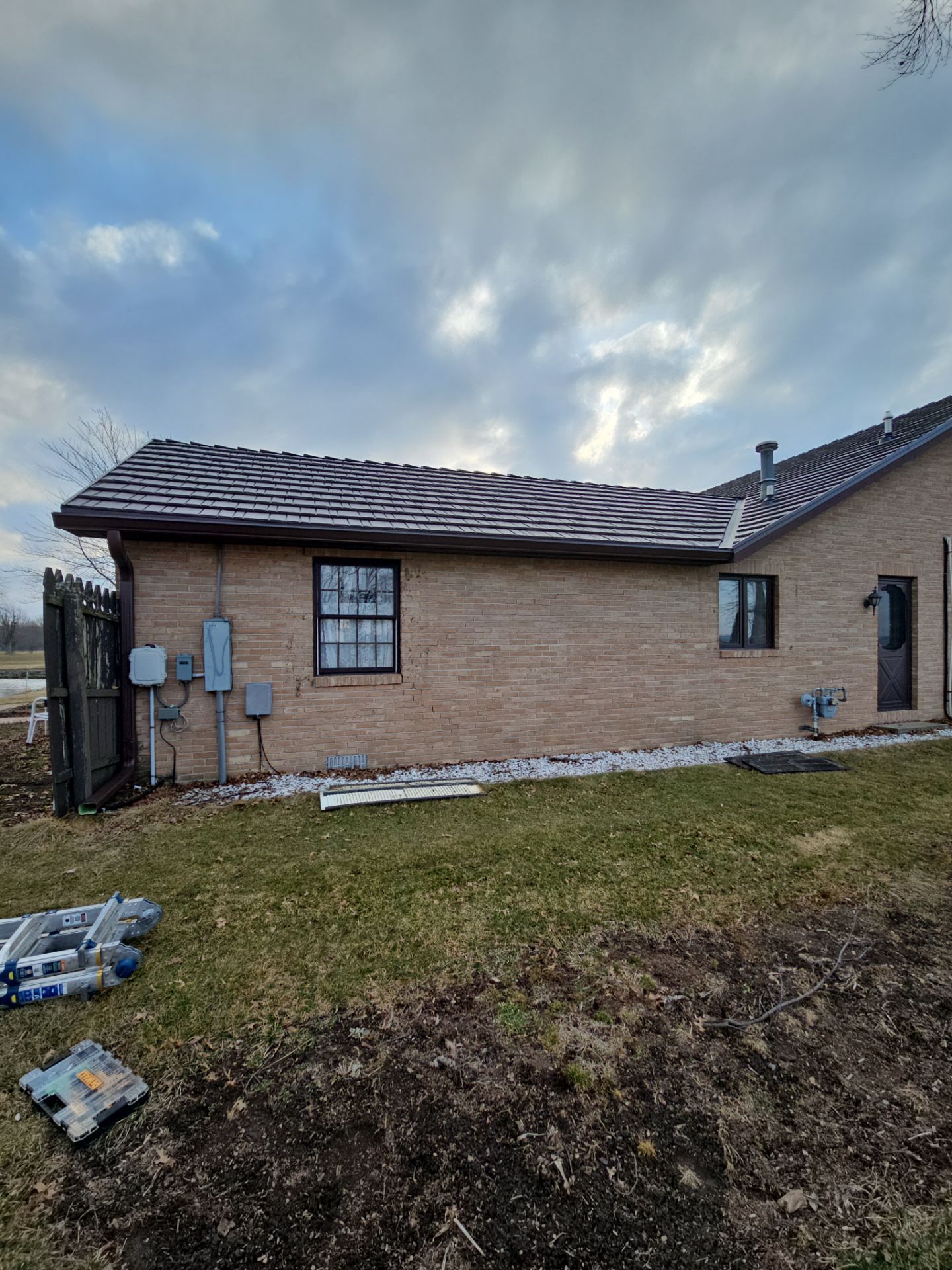 Residential Roofing Installation using Great American Shake - Mustang Brown by Nitro Roofing and Construction