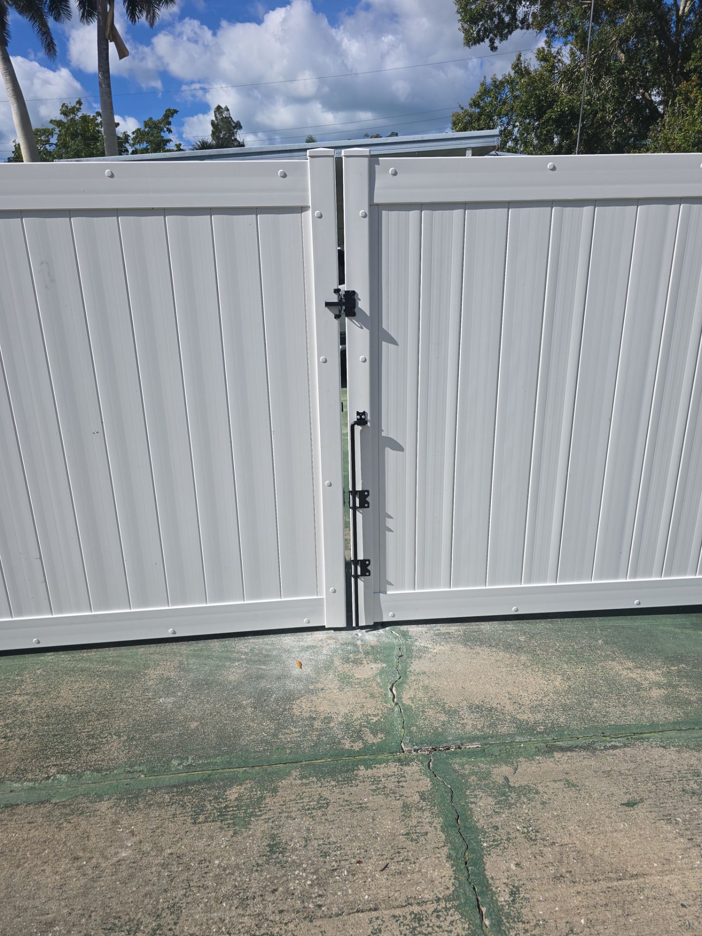 Vinyl Gate in Nokomis by True Fence LLC