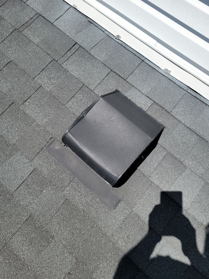 ATLAS PINNACLE COLOR: SUMMER STORM DRIP EDGE: WHITE by Eagle Eye Roofing