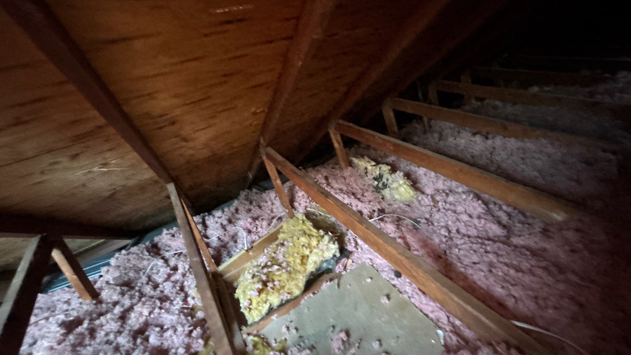 Siding Replacement using Alside Charcoal Smoke and Roof Replacement using Owens Corning Peppercorn by 180 Contractors