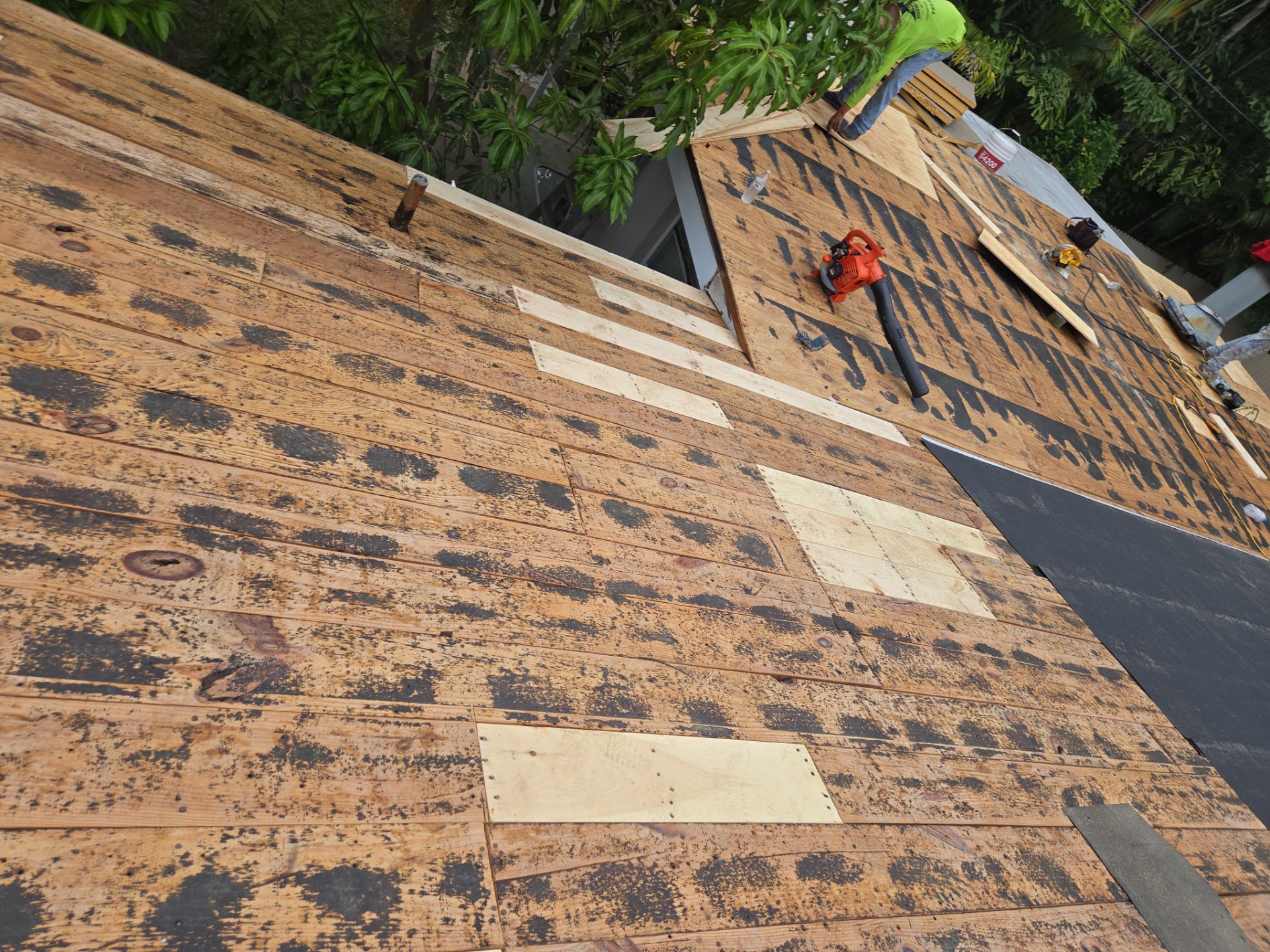 Project in St. Petersburg 33710 by Mitchell Roofing Company LLC 