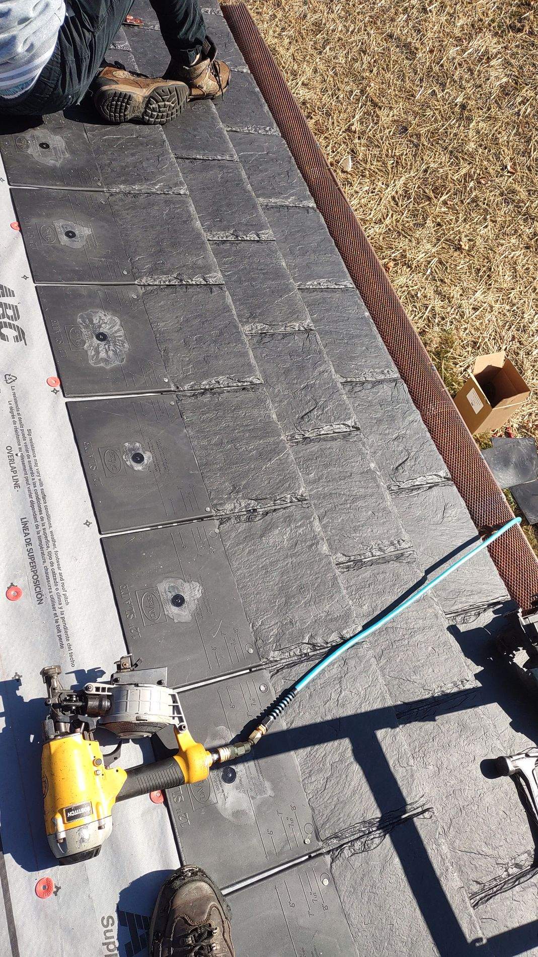 DaVinci Artificial Slate by Roof Right Inc