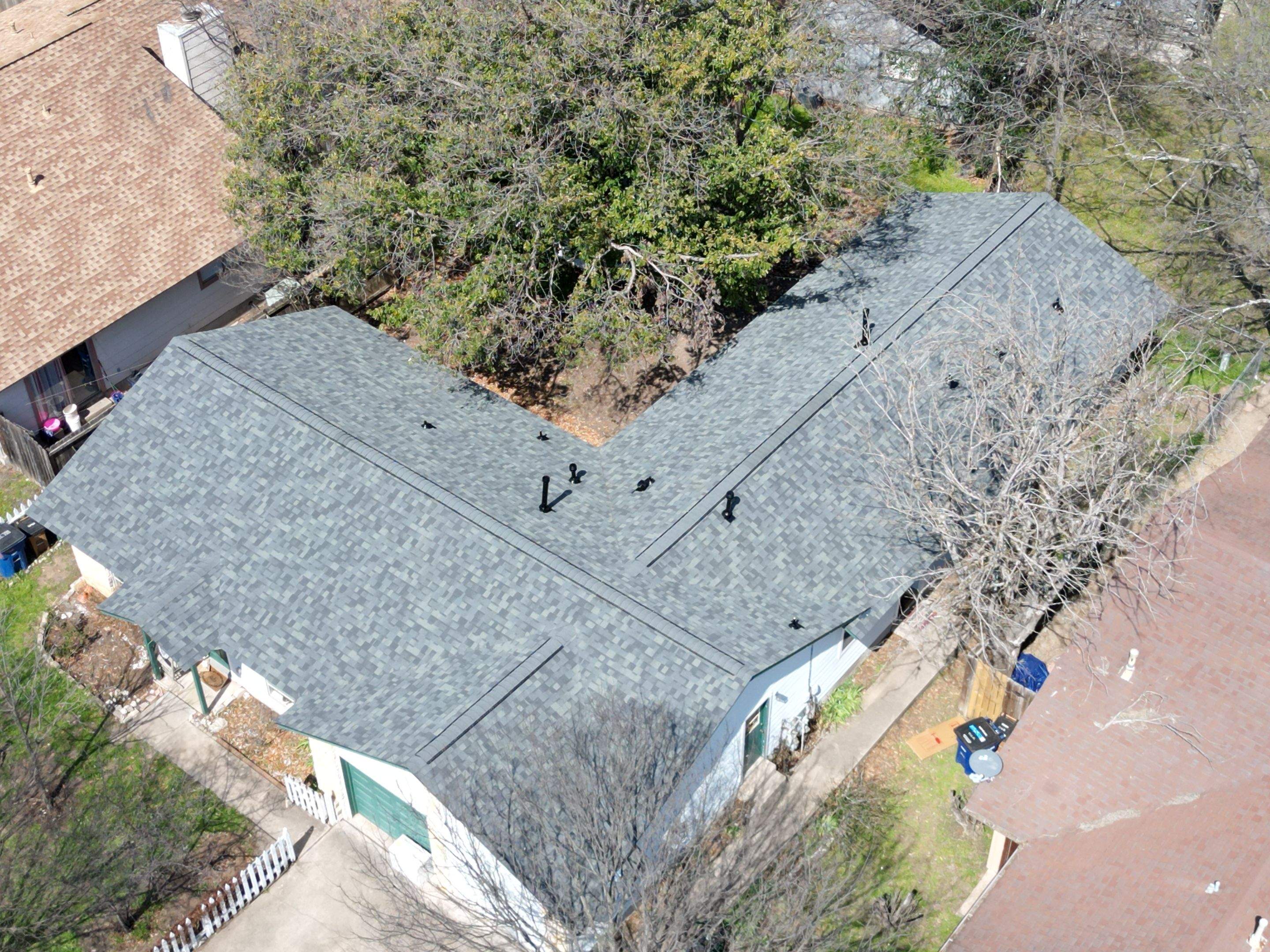 Estate Gray - Owens Corning TruDefinition Duration by RoofsOnly.com