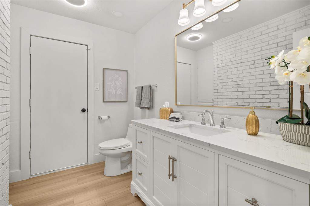 Rapid Sale Remodel: Kitchen & Bath Upgrades That Sold in Two Weeks by Tibi Soli LLC