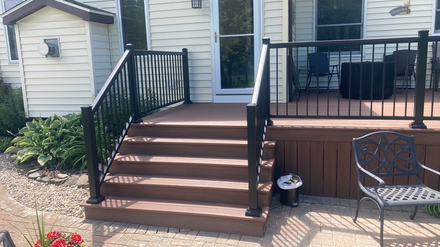 Decks by Ivy Lea Construction