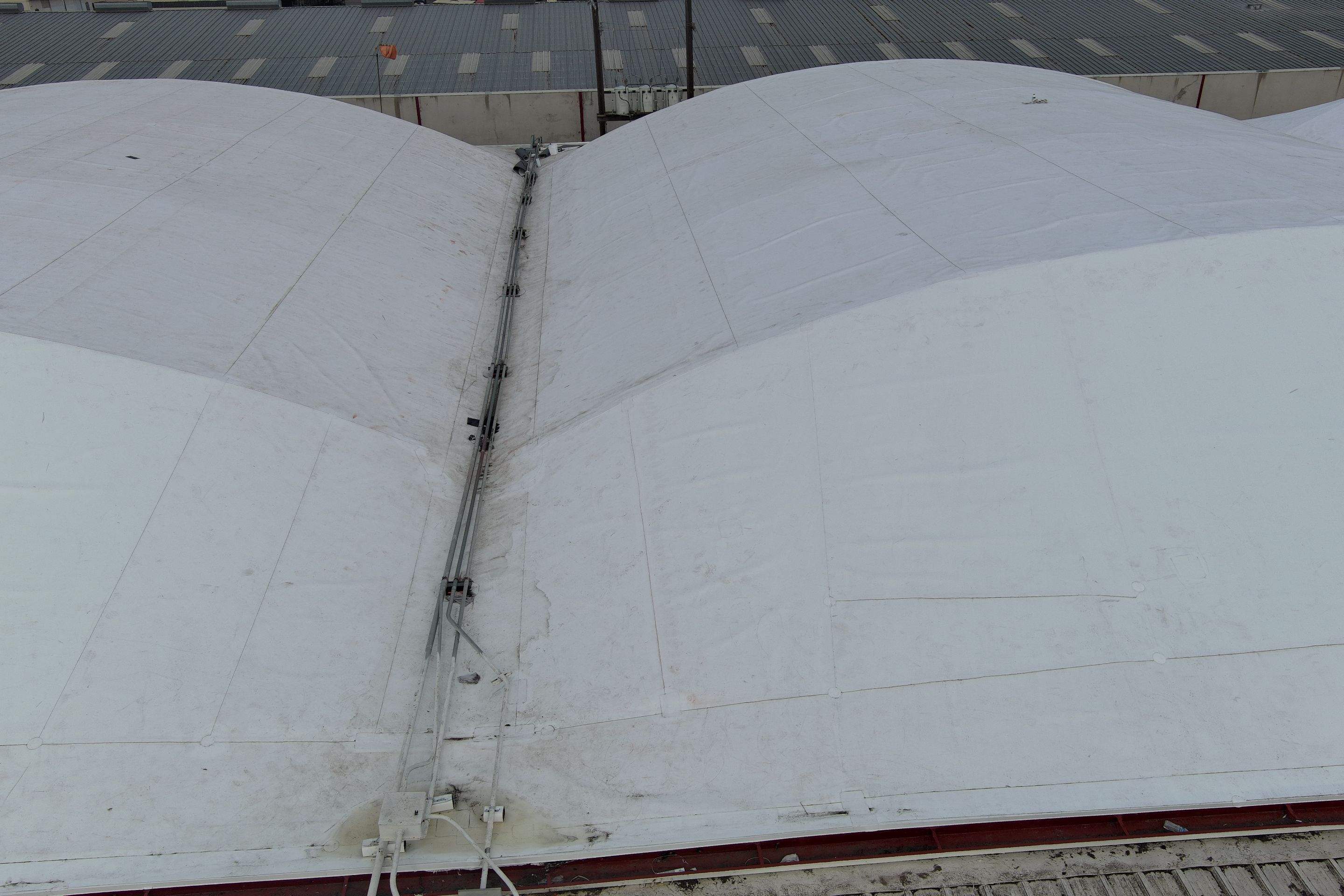 TPO single-ply roofing system using GAF Single-ply TPO 60 mil with 1.5 inch ISO board insulation by Straight Edge Roofing Inc