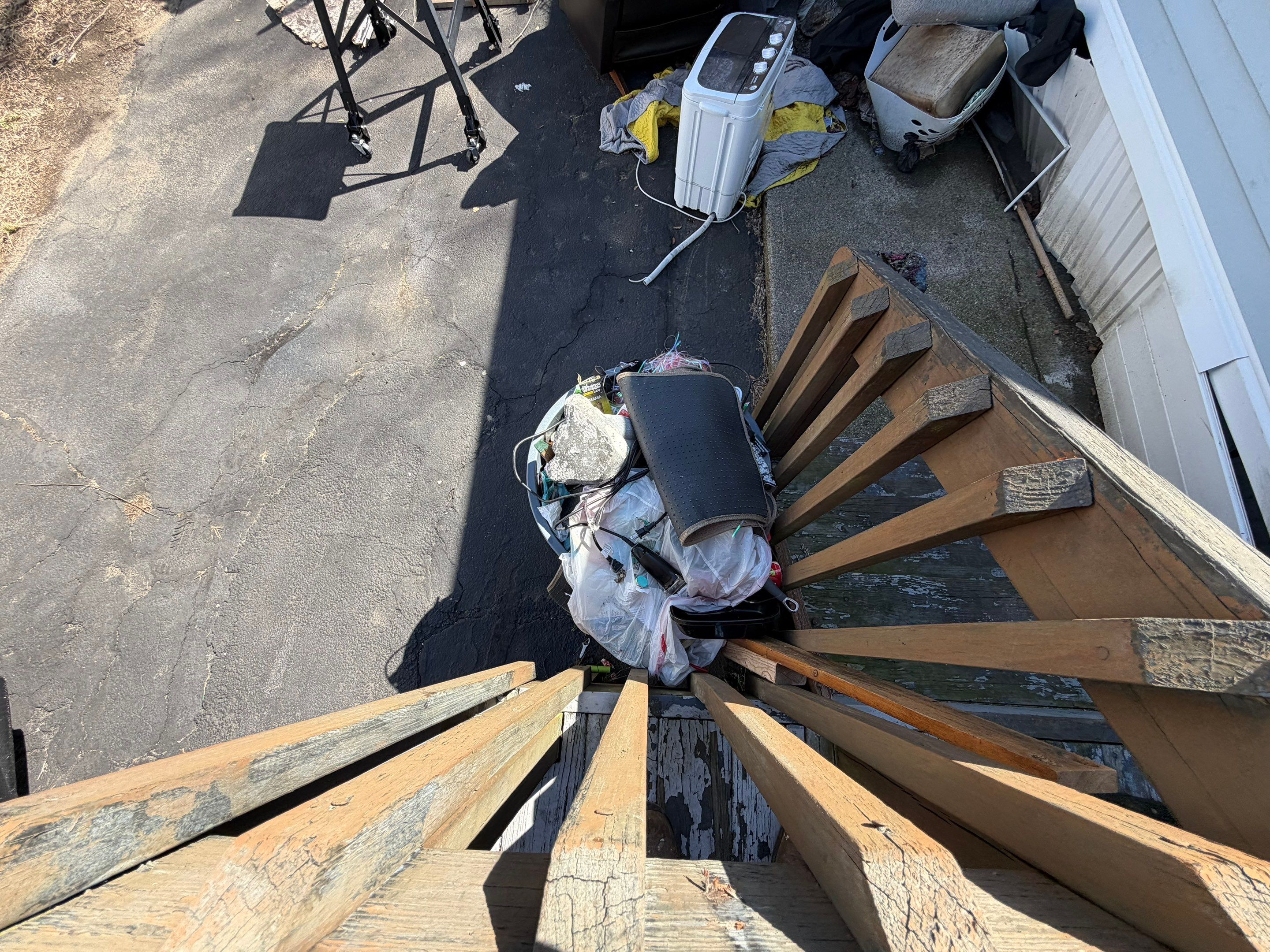Mobile Home Property Cleanout in Groton, CT by Diamond Image LLC