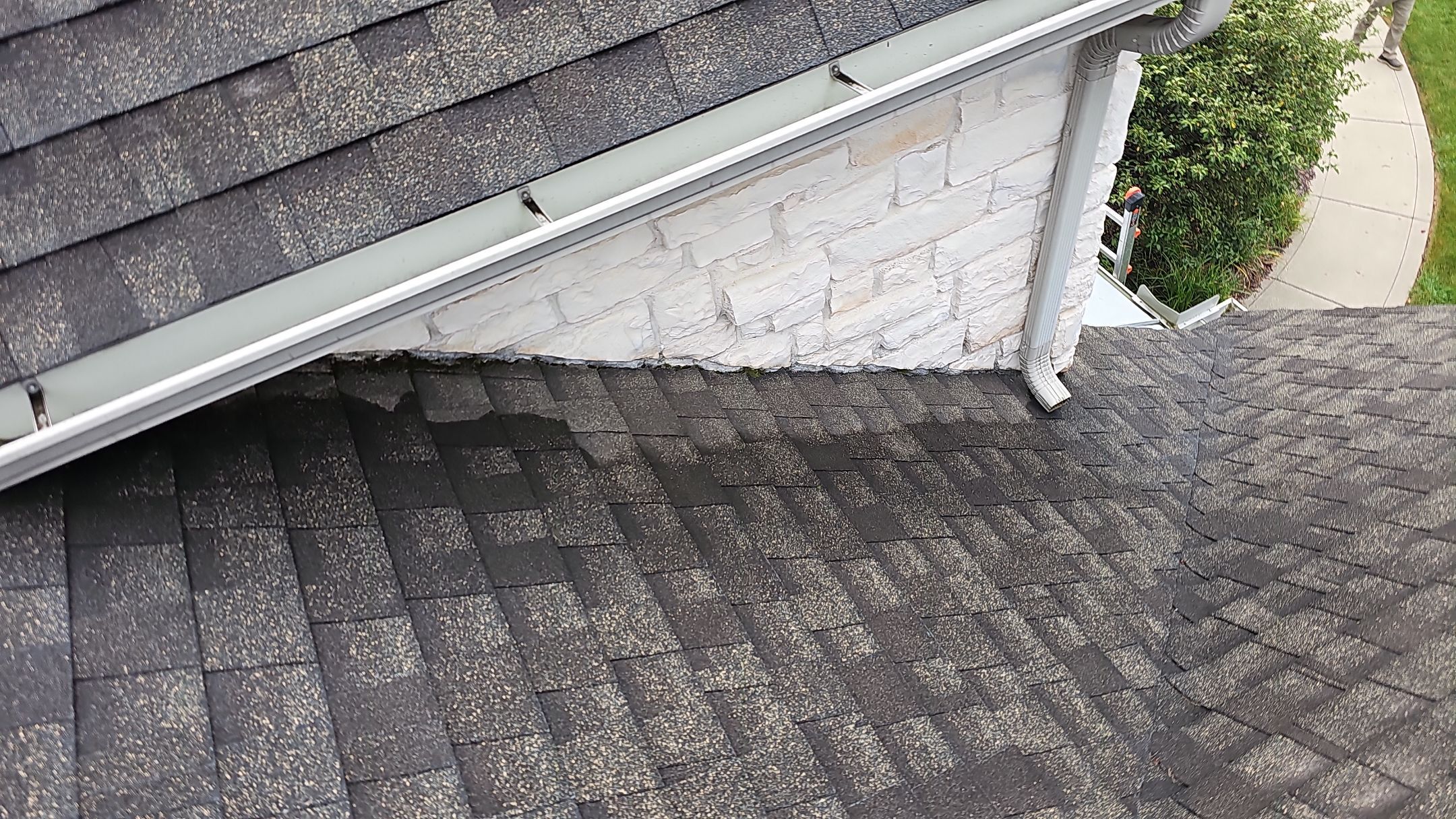 ATLAS PINNACLE COLOR: WEATHERED WOOD by Eagle Eye Roofing