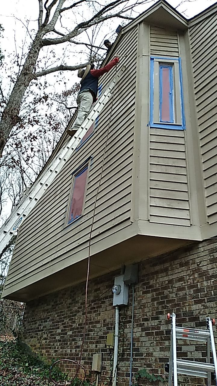 Exterior renovation using James Hardie Siding and Simonton Windows by Indigo State Roofing