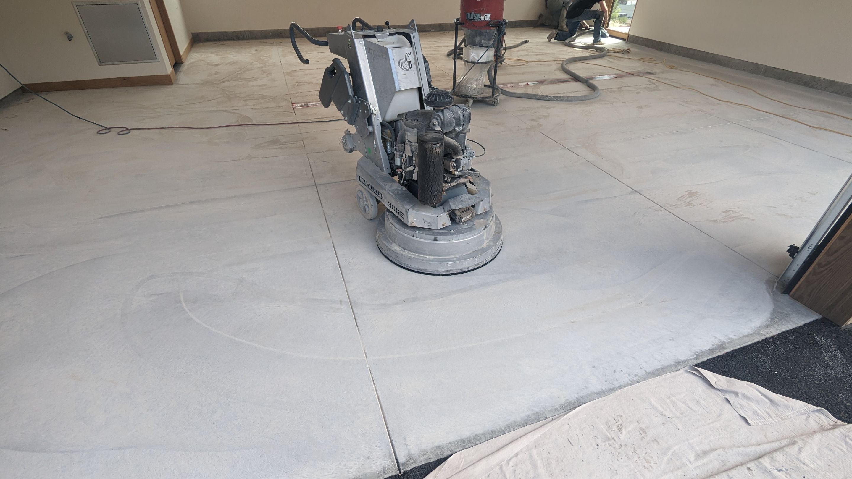 Garage Transformation using Slate Hybrid 1/16" Flake by Croc Coatings, LLC