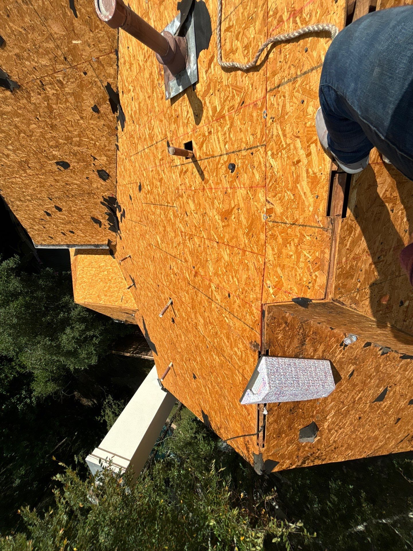 Residential Roofing Installation using Owen's Corning Duration (Lifetime) Shingles by Roof Repair Company
