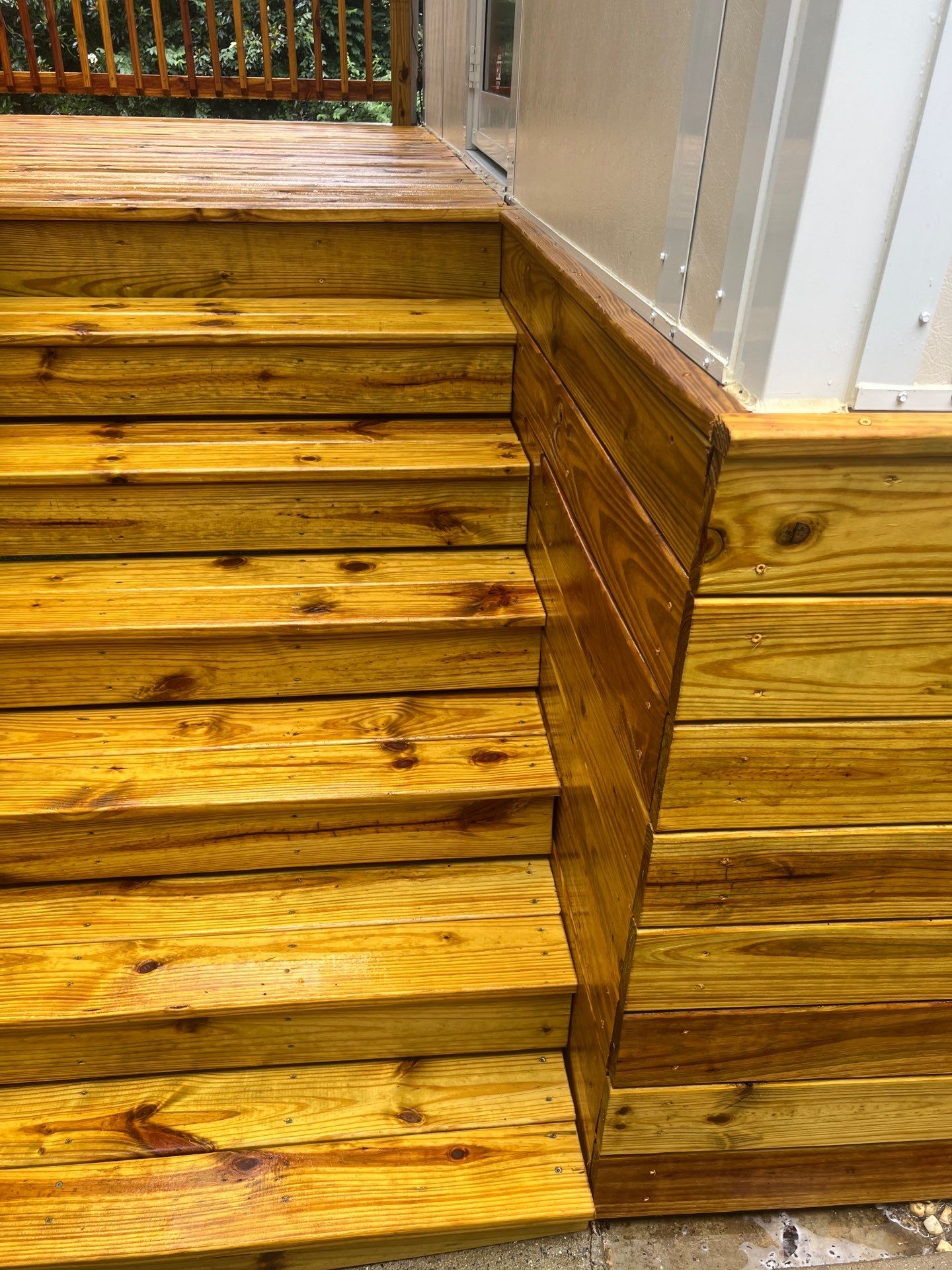 Wood Deck using Wood Sealant by DuraSeal
