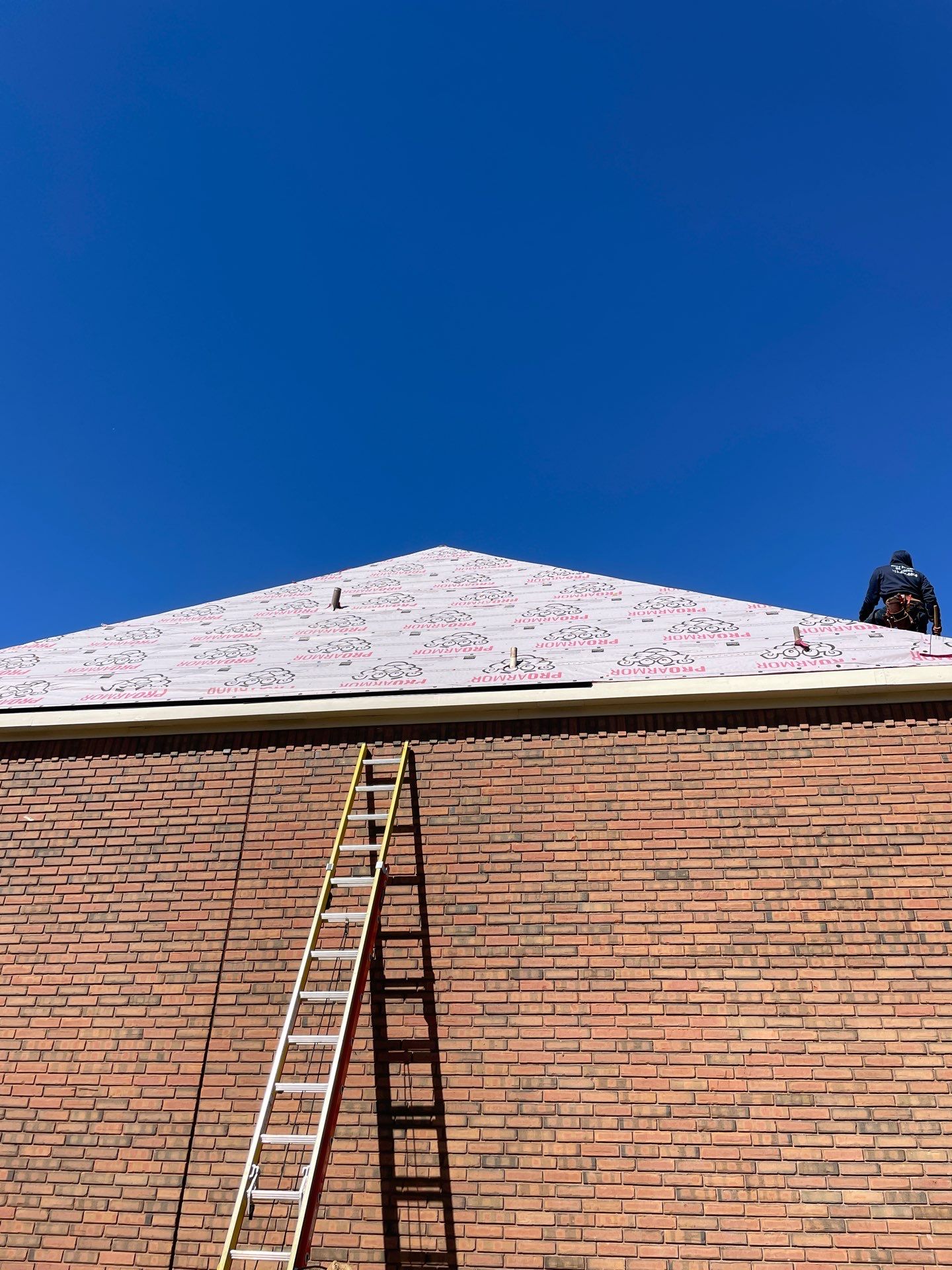 Residential Roofing Installation using Owen's Corning Duration (Lifetime) Shingles by Roof Repair Company