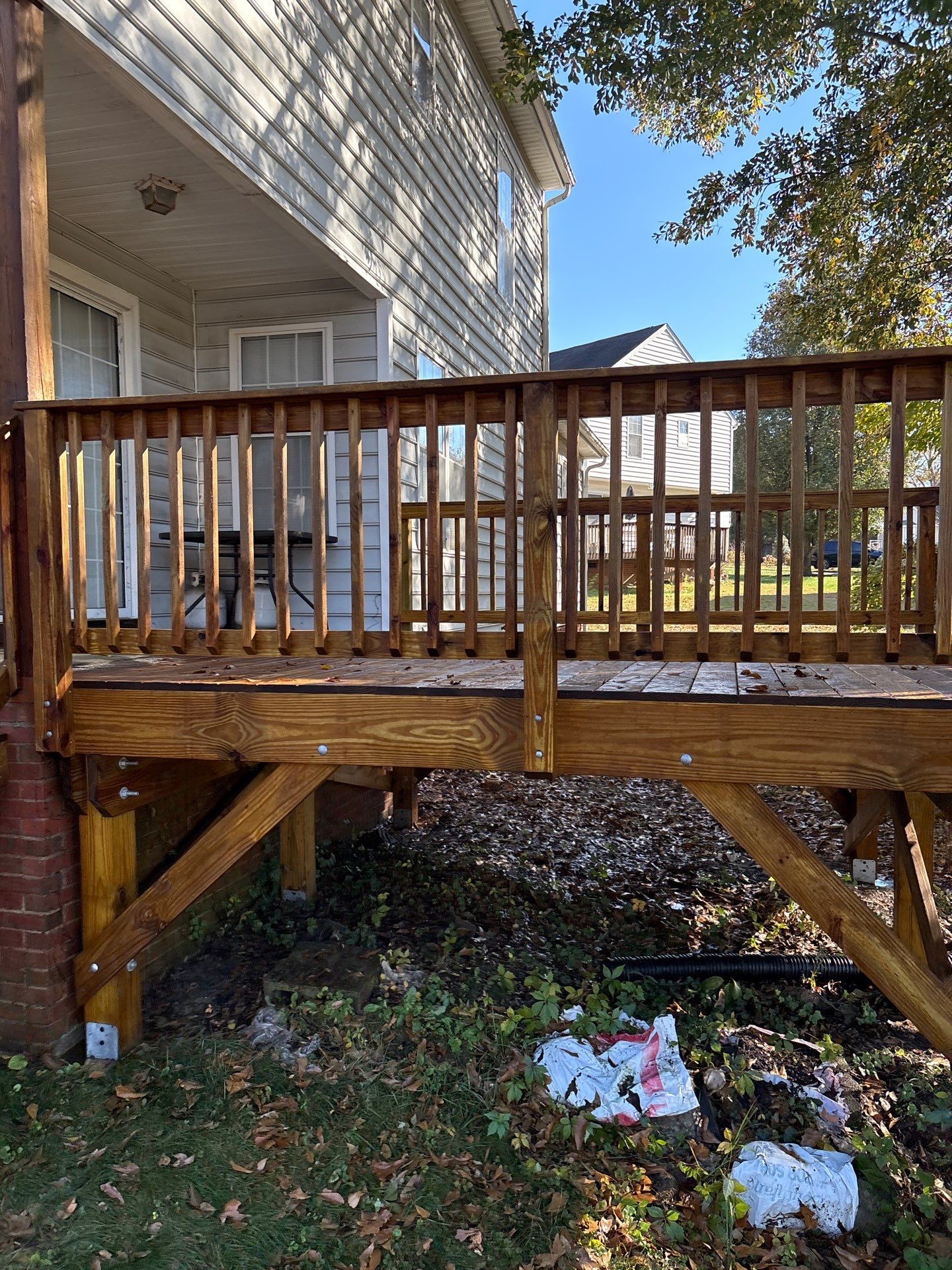 Wood Deck using Wood Sealant by DuraSeal