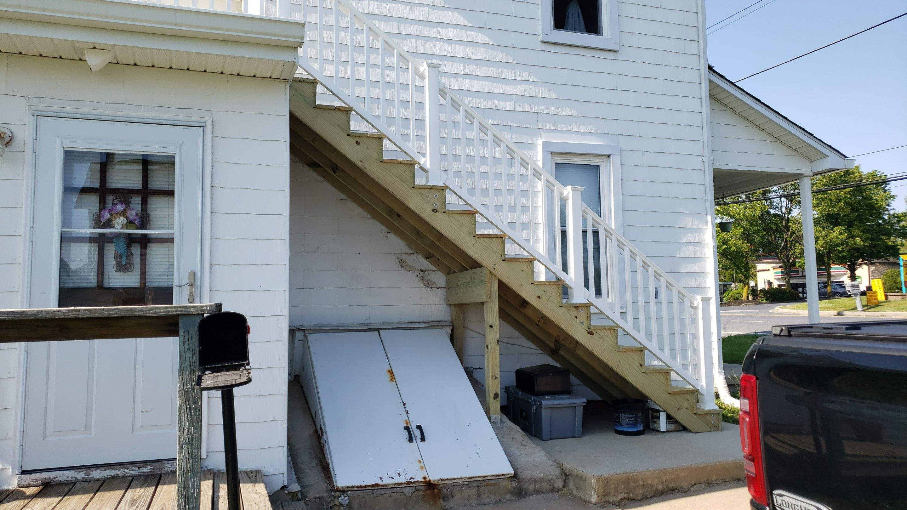 Staircase Replacement by Roof Right Inc