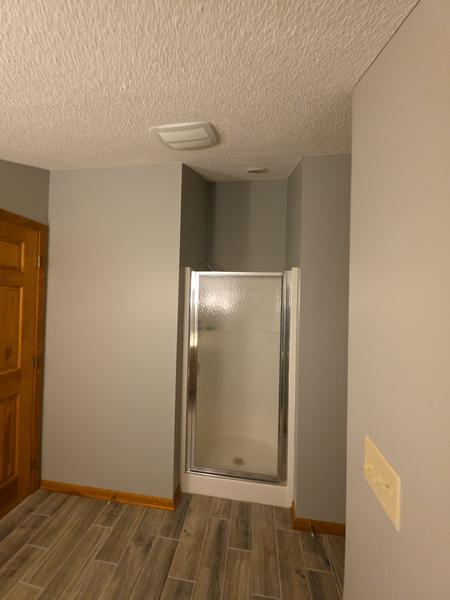 Comprehensive Interior Repaint and Drywall Repair in Muskegon, Michigan by Gordon Painting