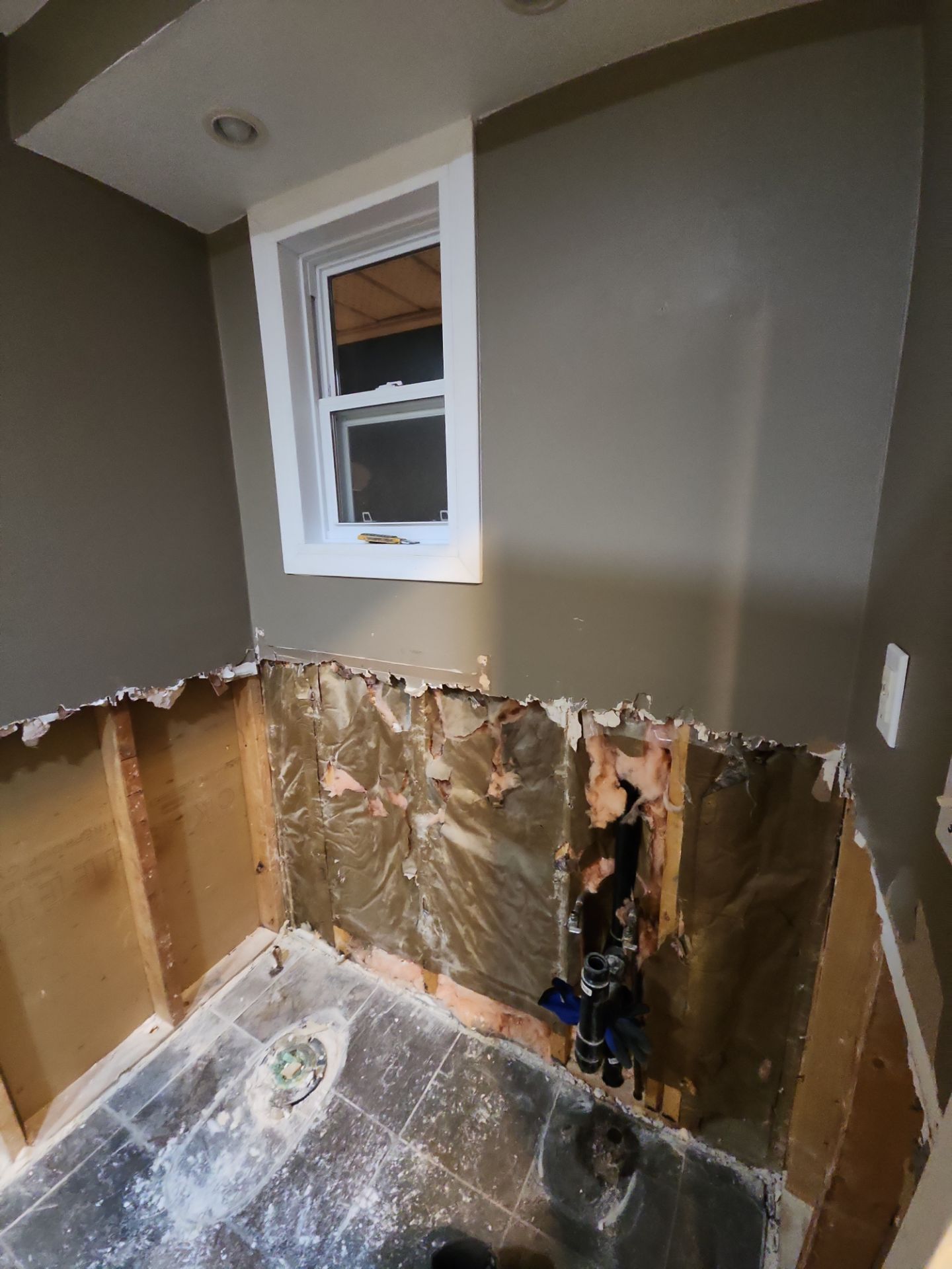 Family Bathroom remodel by Eco-Nature Construction Inc.