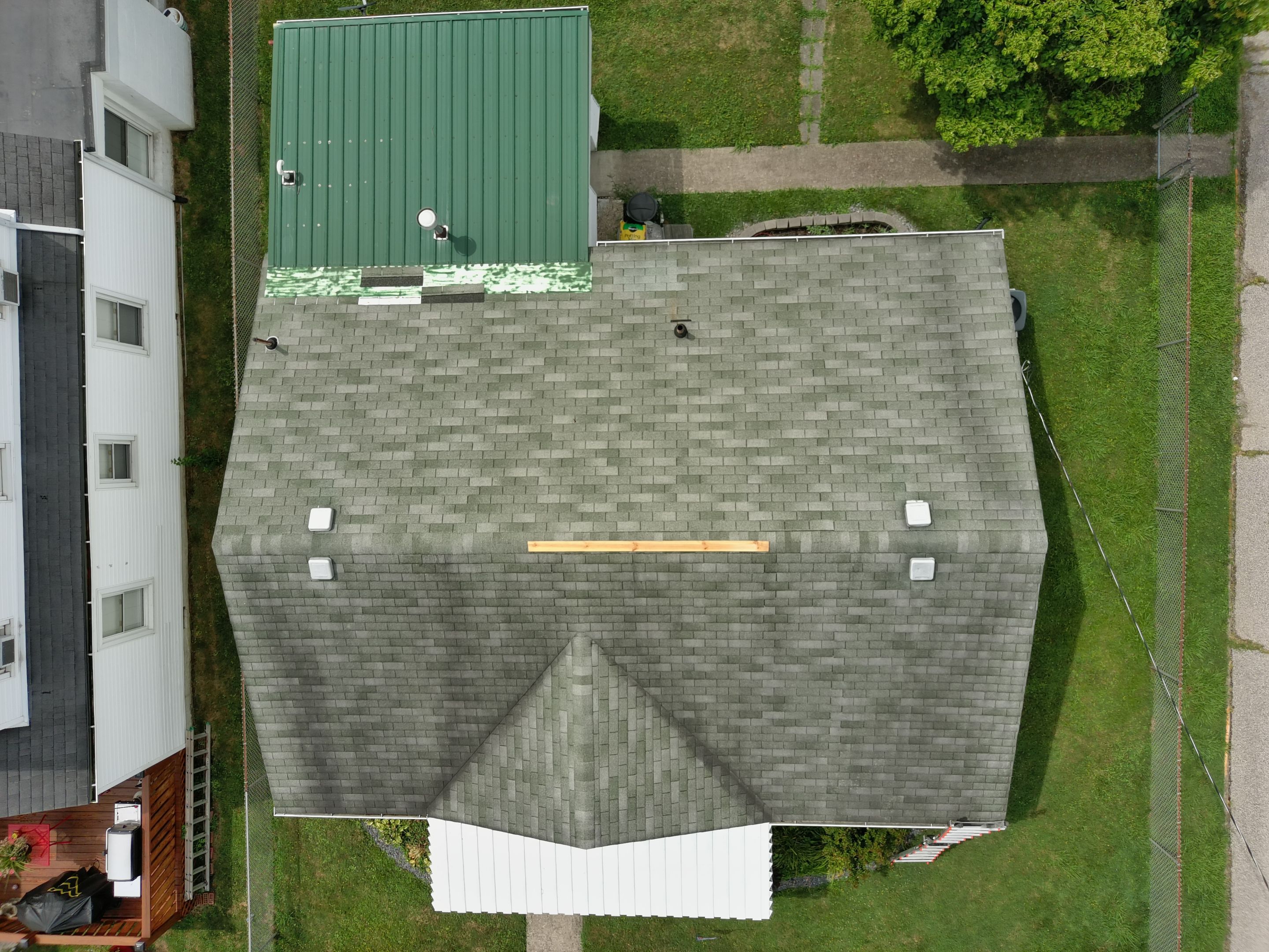 Charleston WV Lifetime Metal Roof Installation – Durable, Energy-Efficient Roofing System by Mr. Roofer